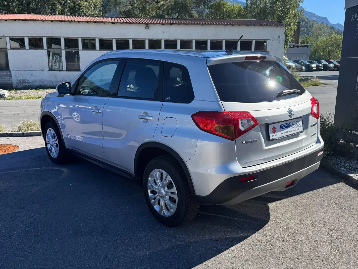 Suzuki Vitara Vitara 1,6 DDiS 4WD GL Shine Shine Silber - 2