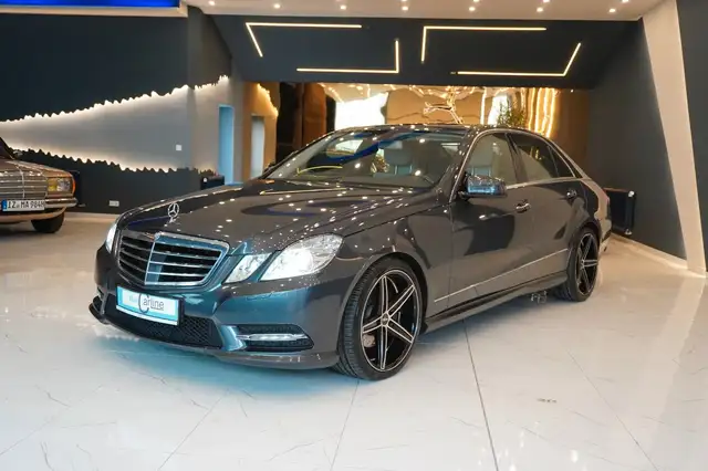 Mercedes-Benz E 300 BlueTec Hybrid*AMG*Standhzg*Memory*GSD*DIS