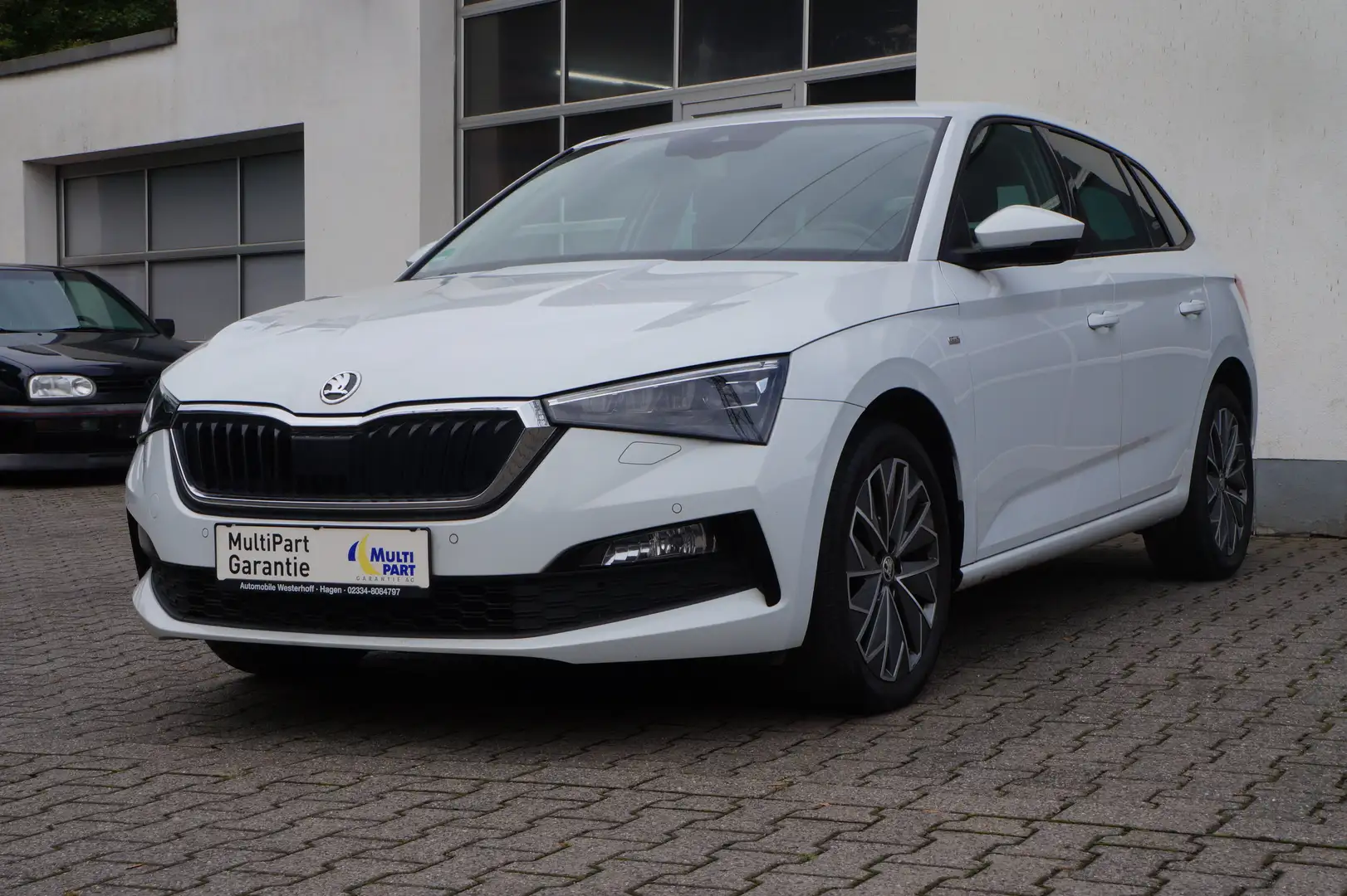 Skoda Scala Scala Tour*KAMERA*PDC*LED*NAVI* Weiß - 1