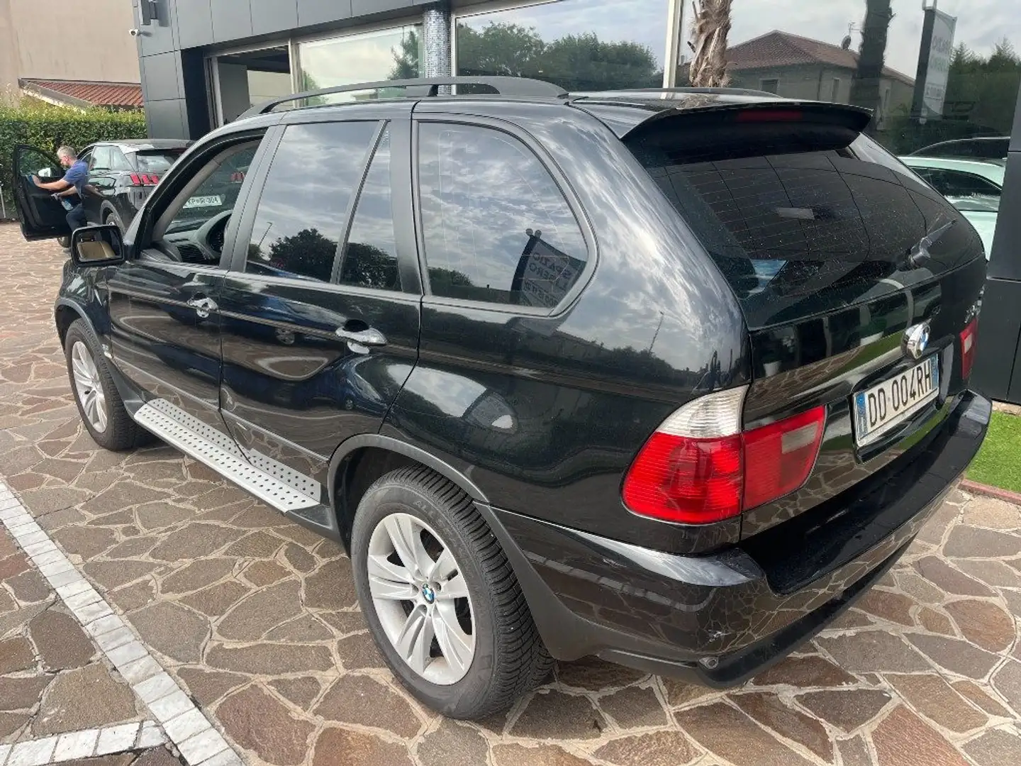 BMW X5 3.0d Attiva 218cv 6m. Nero - 2