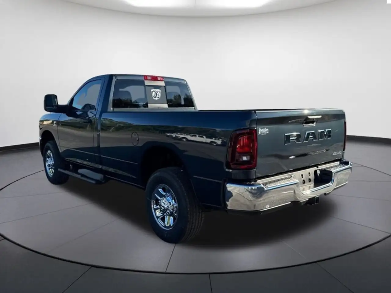 RAM 3500 снимка RAM 3500