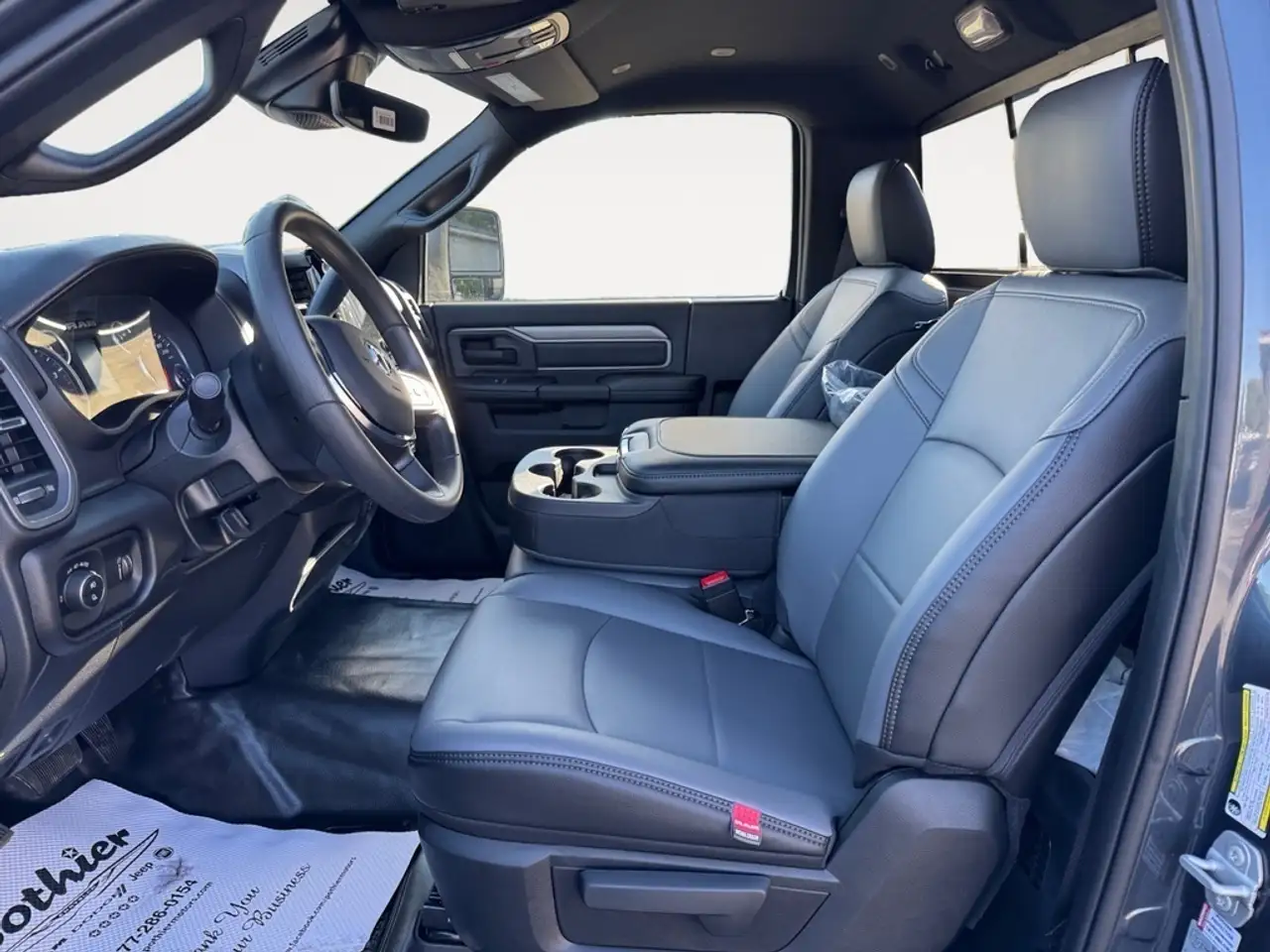 RAM 3500 снимка RAM 3500