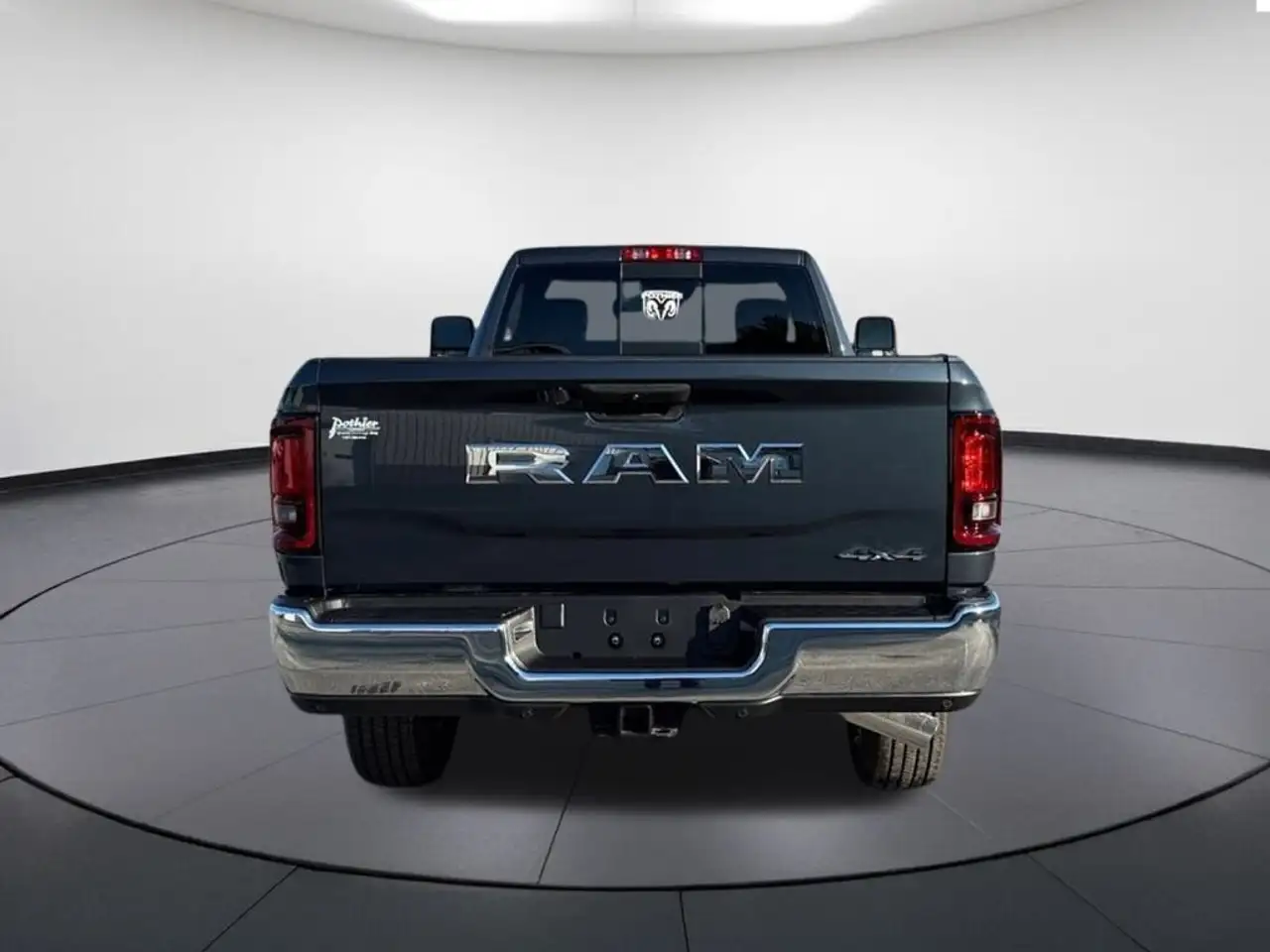 RAM 3500 снимка RAM 3500