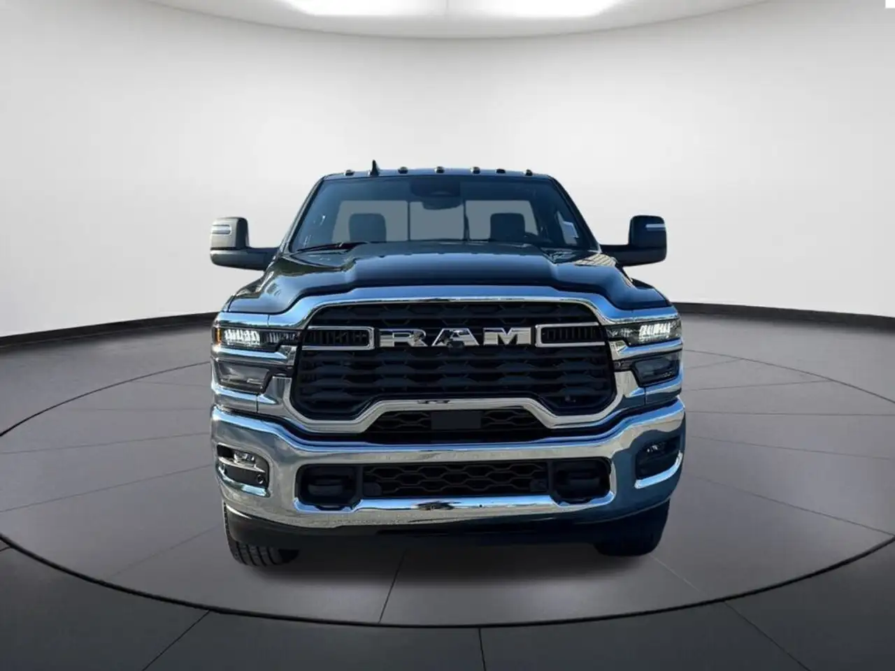 RAM 3500 снимка RAM 3500