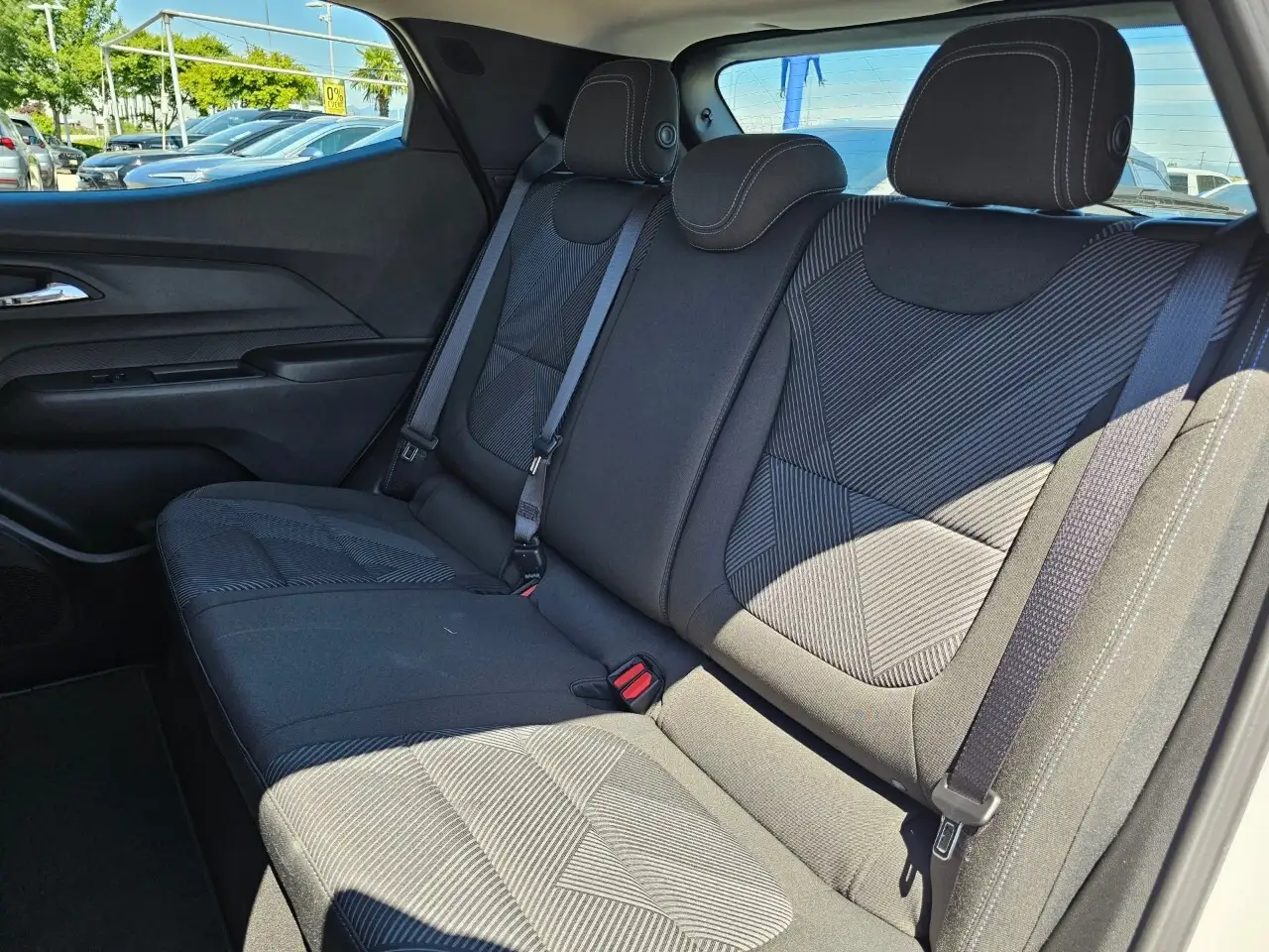 Chevrolet Bolt снимка Chevrolet Bolt