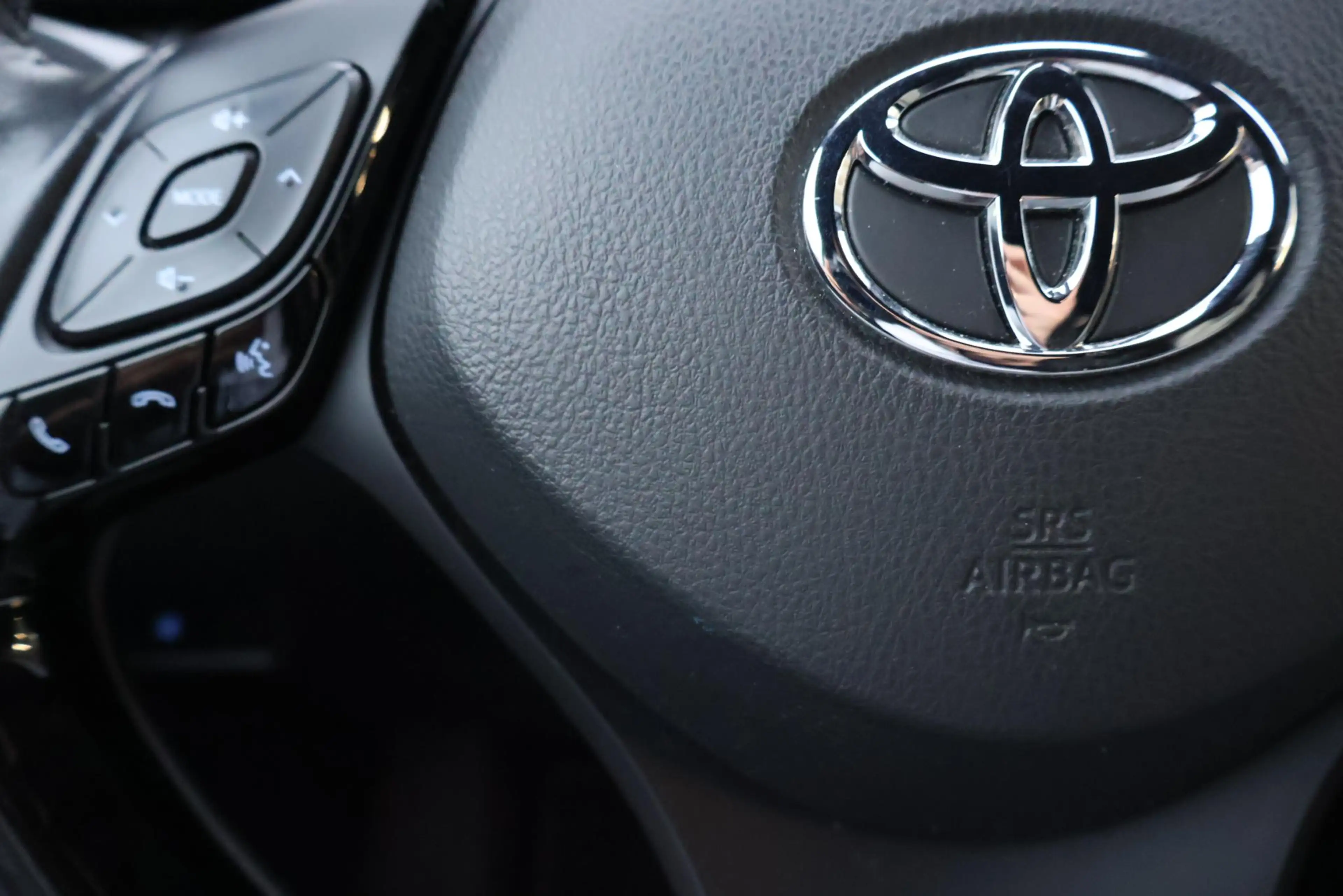 Toyota C-HR 2.0 Hybrid Bi-Tone LED STOEL&STUURVERW DOEDEHOEK D — photo 11