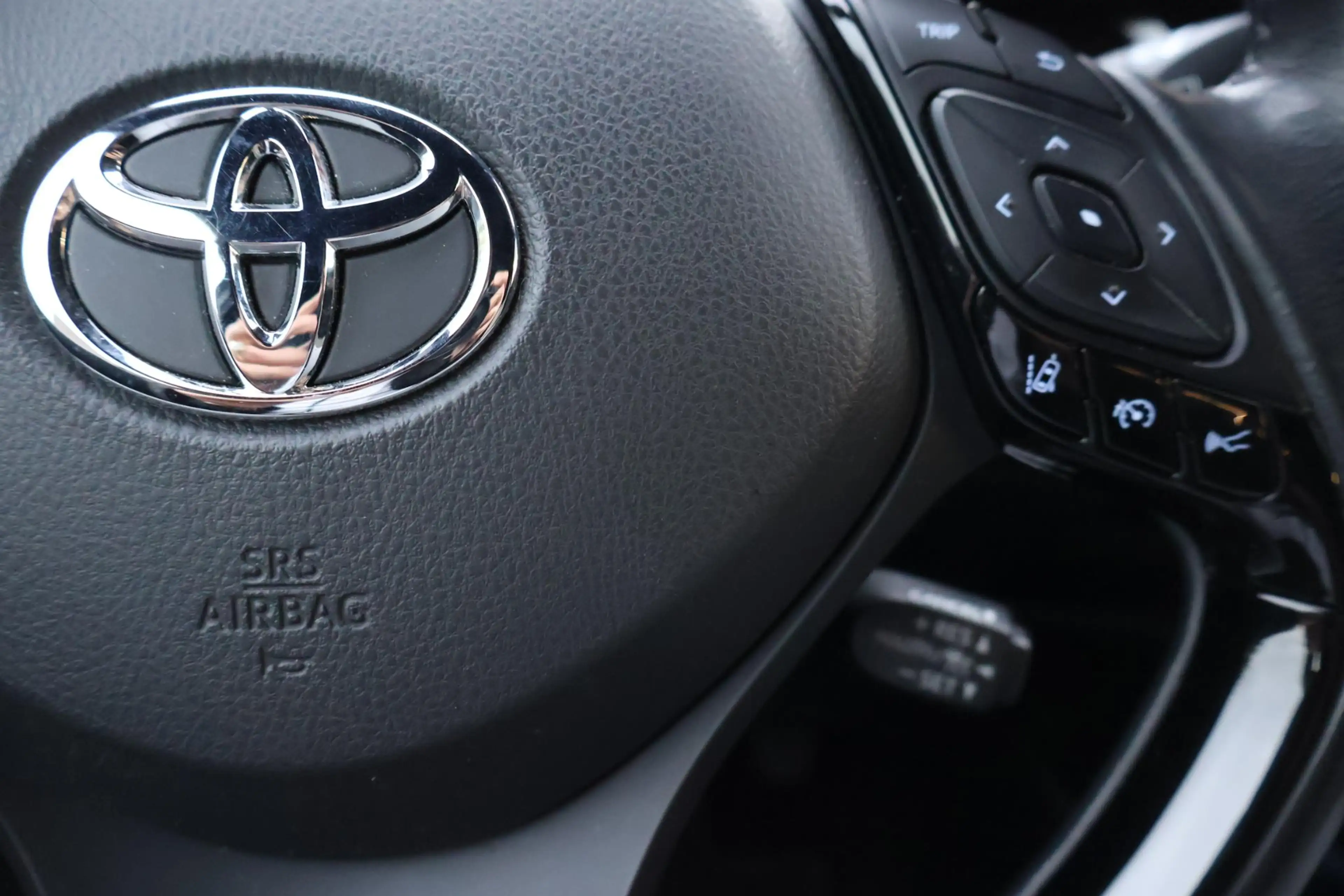 Toyota C-HR 2.0 Hybrid Bi-Tone LED STOEL&STUURVERW DOEDEHOEK D — photo 12
