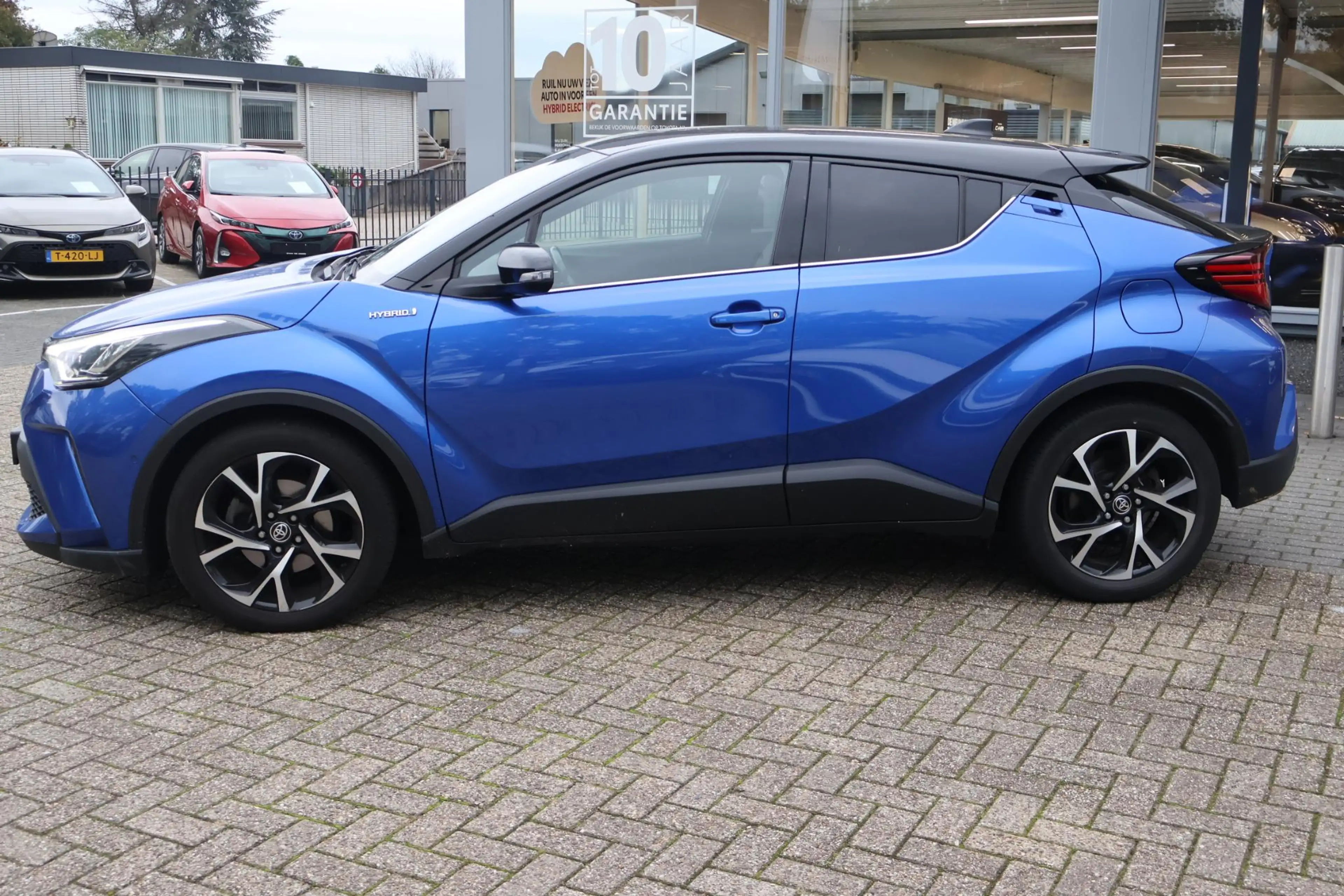 Toyota C-HR 2.0 Hybrid Bi-Tone LED STOEL&STUURVERW DOEDEHOEK D — photo 19