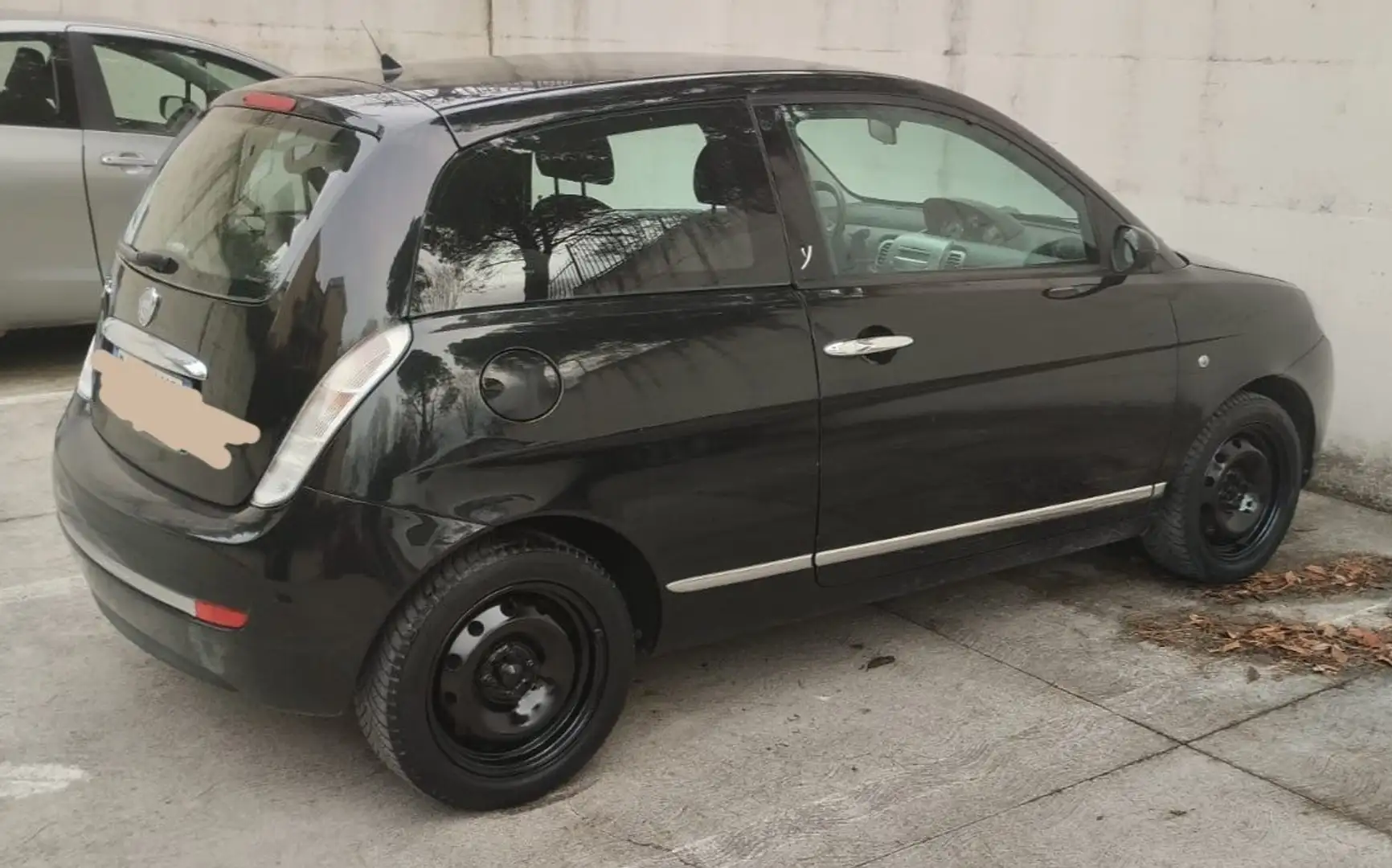 Lancia Y nero - 2