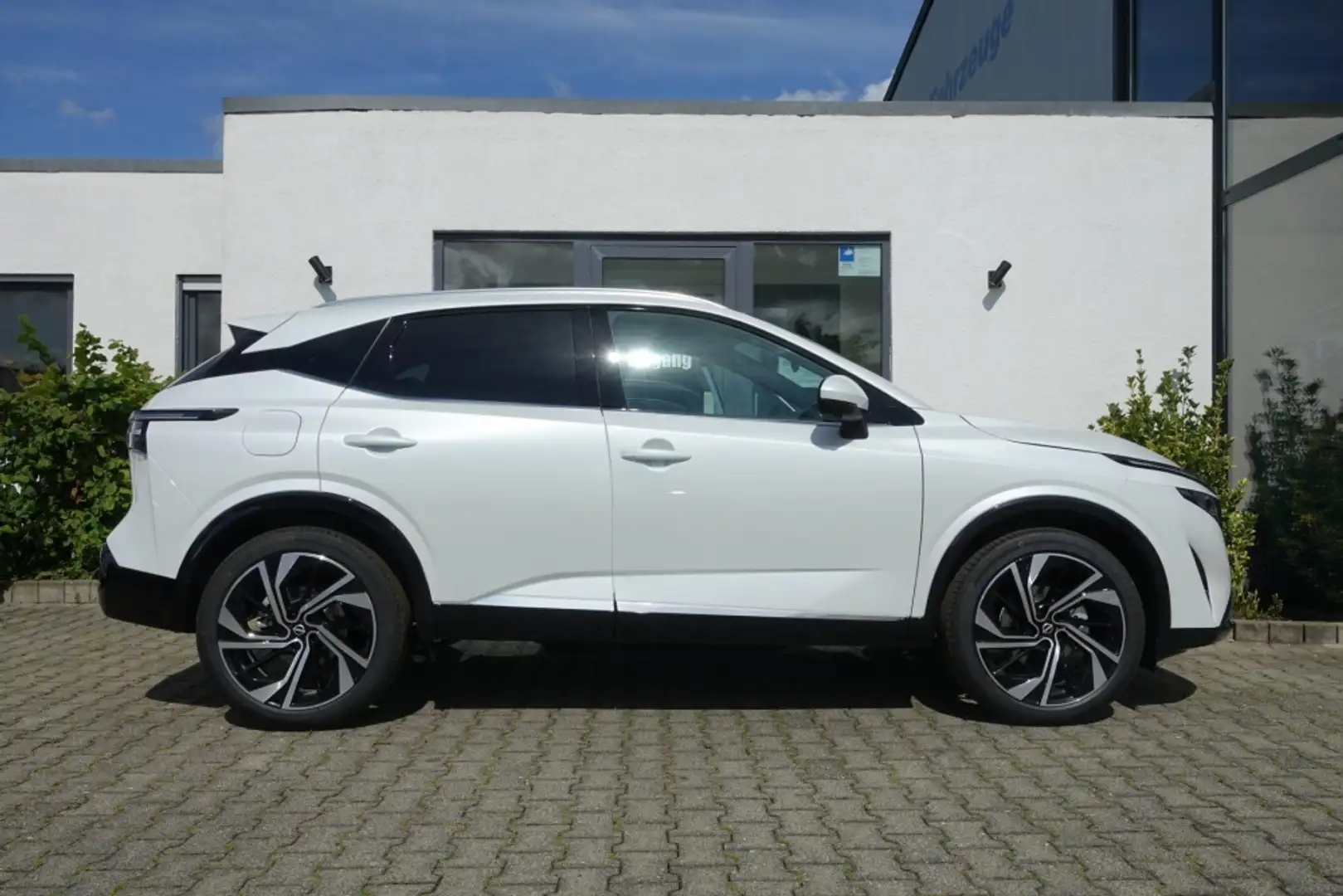 Nissan Qashqai Tekna+ plus Xtronic Allradantrieb +AHK! Bianco - 2