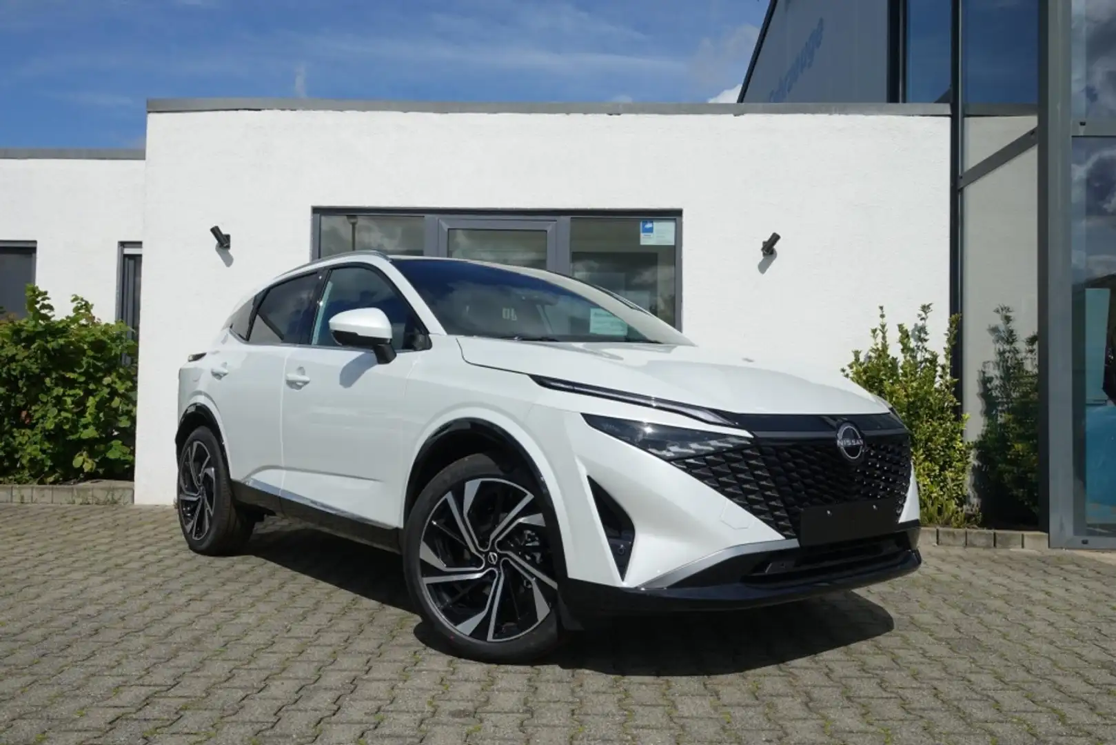 Nissan Qashqai Tekna+ plus Xtronic Allradantrieb +AHK! Bianco - 1