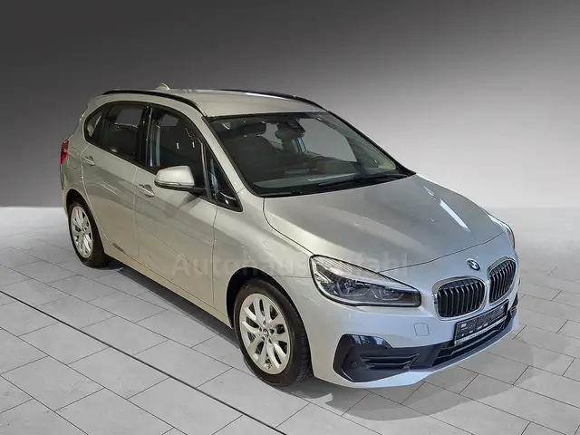 BMW 225 sehr gepflegt Automatik