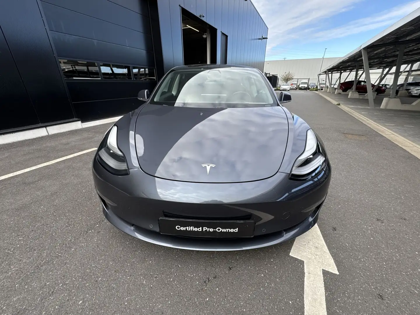 Tesla Model 3 Long Range AWD/Certified Pre owned Gris - 2