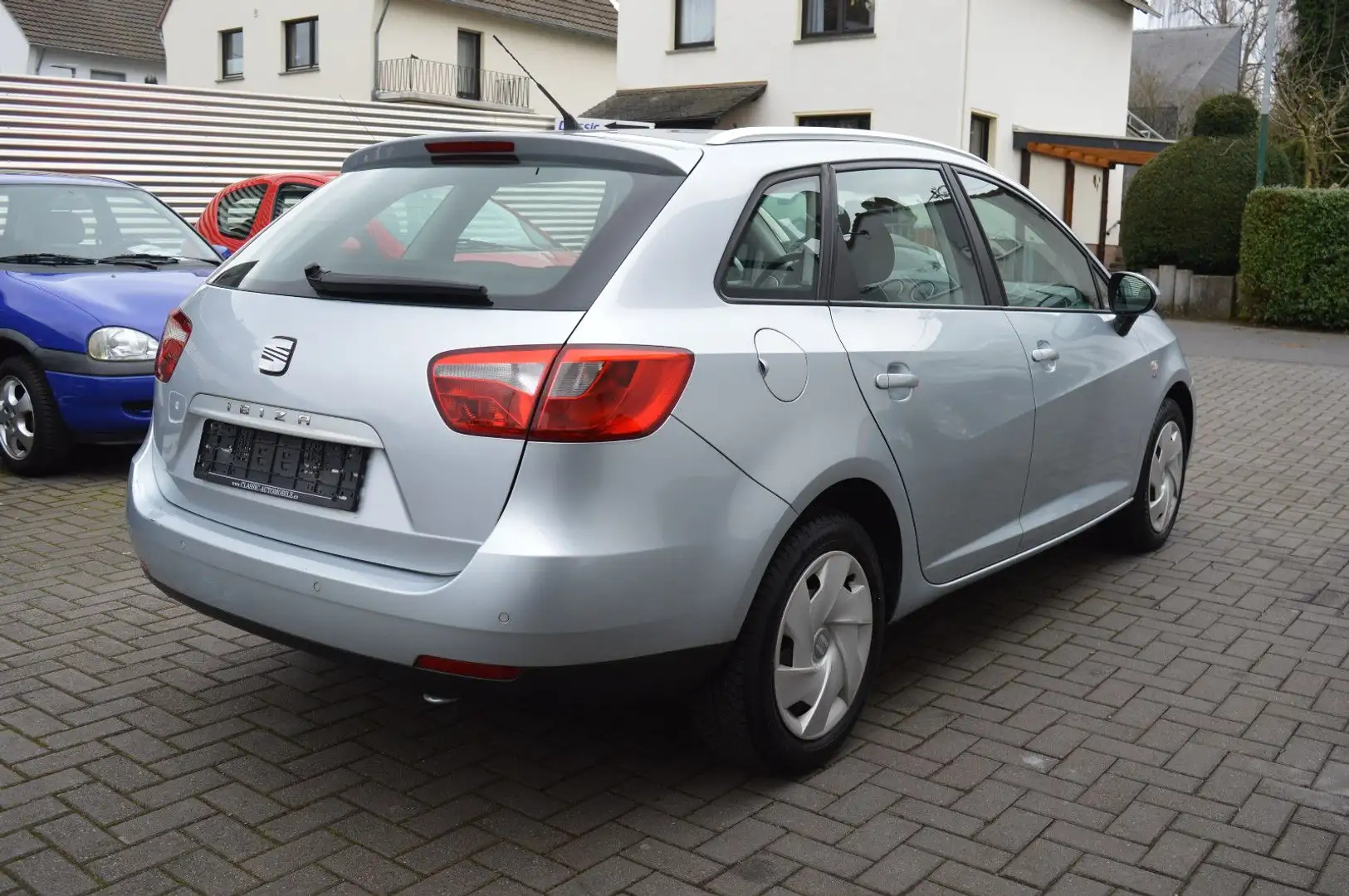 SEAT Ibiza ST Style *Automatik*Einparkhilfe*Klima* Silber - 2