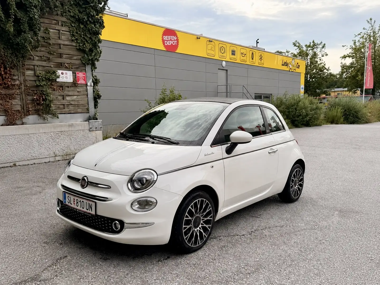 Fiat 500C FireFly Hybrid 70 Dolcevita Cabrio Weiß - 1