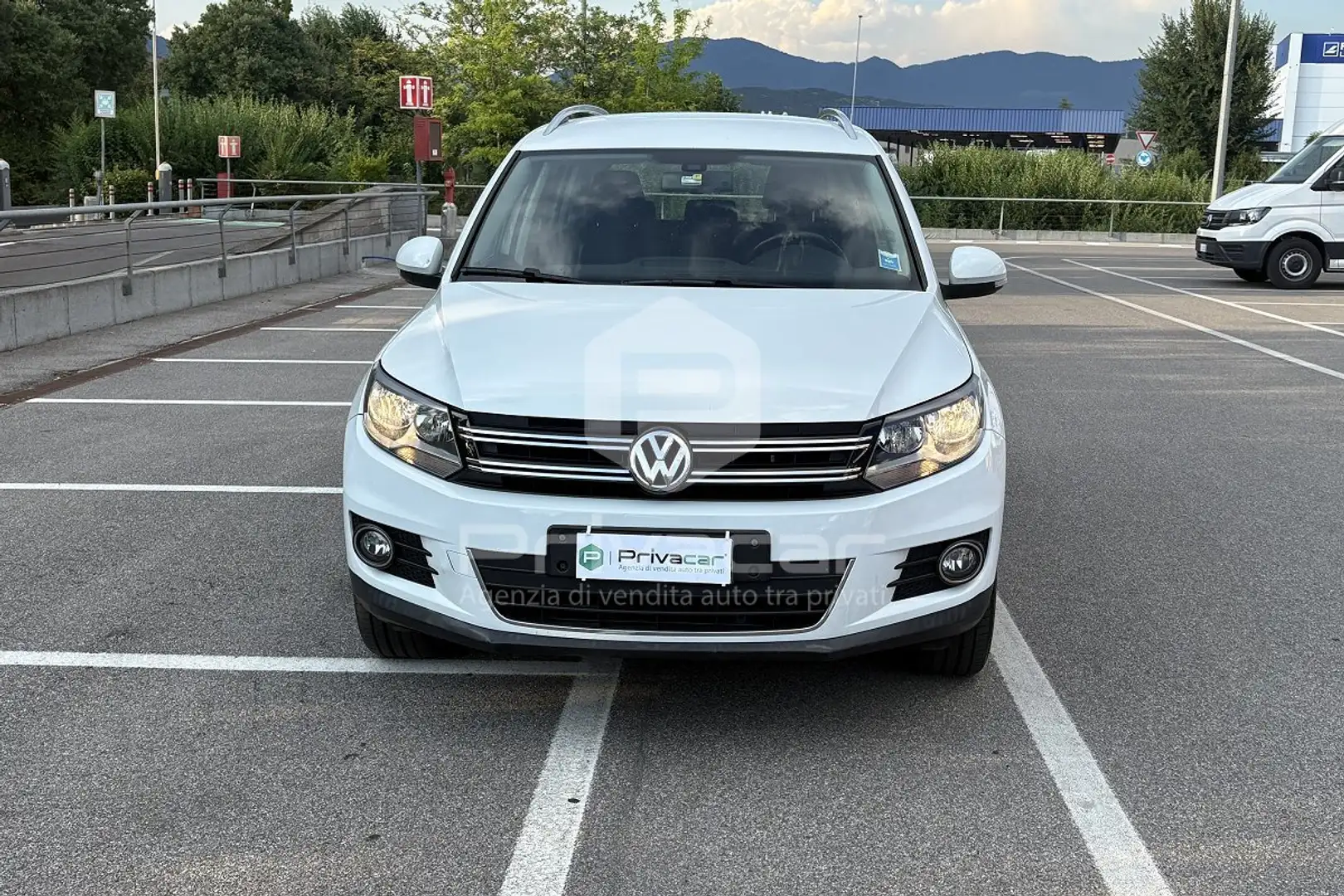 Volkswagen Tiguan Tiguan 2.0 TDI 150 CV 4MOTION DSG CityScape BlueMo Bianco - 2
