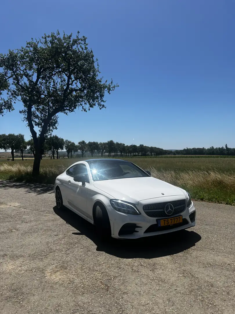 Mercedes-Benz C 200 Coupe 4Matic 9G-TRONIC AMG Line Plus - 2