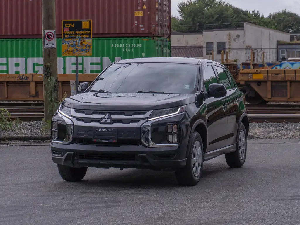 2023 Mitsubishi RVR