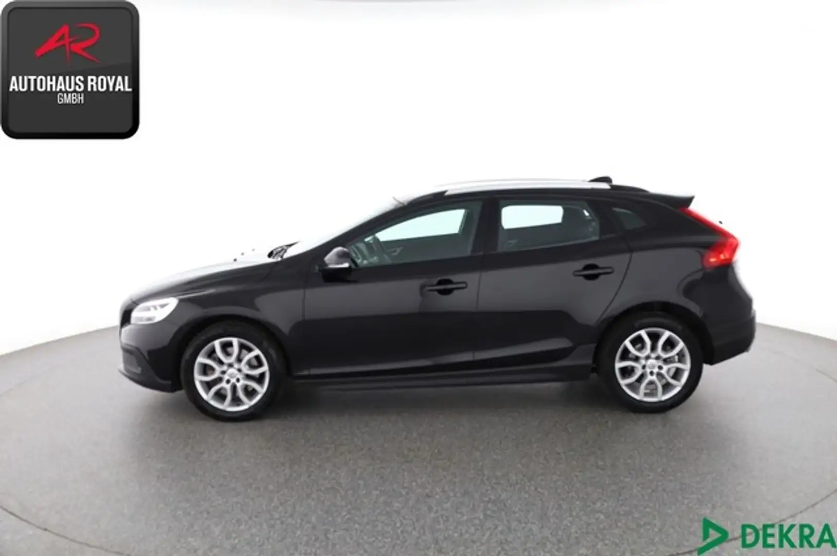 Volvo V40 Cross Country 2.0 T4 AWD SUMMUM PANO,KEYLESS Schwarz - 2