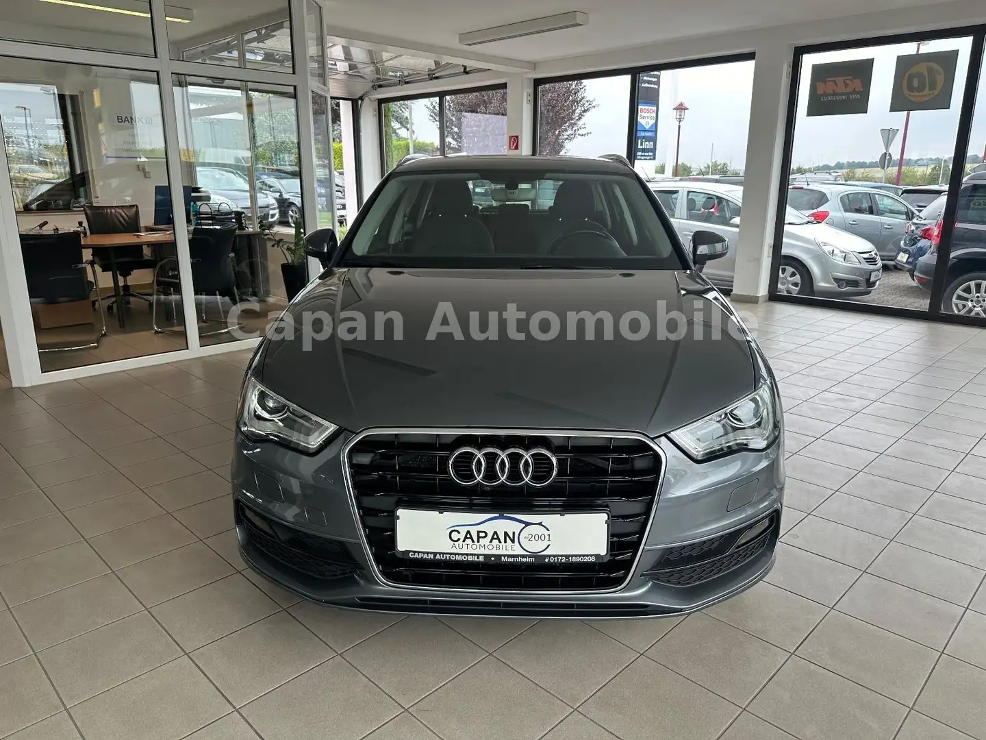 Audi A3 Sportback attraction S-Line/Automatik/1.Hand Grau - 2