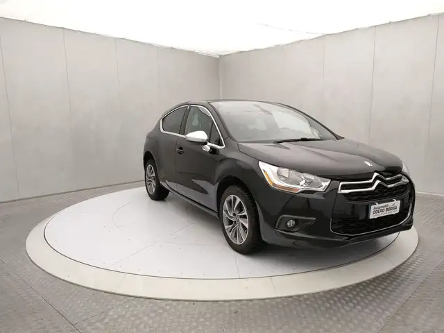 DS Automobiles DS 4 BlueHDi 120 S&S Chic