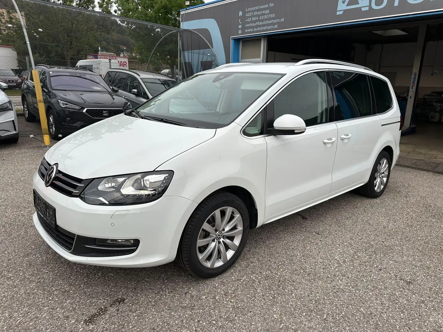 Volkswagen Sharan Business+ 1,4 TSI Teilleder-AHK-ACC Weiß - 1