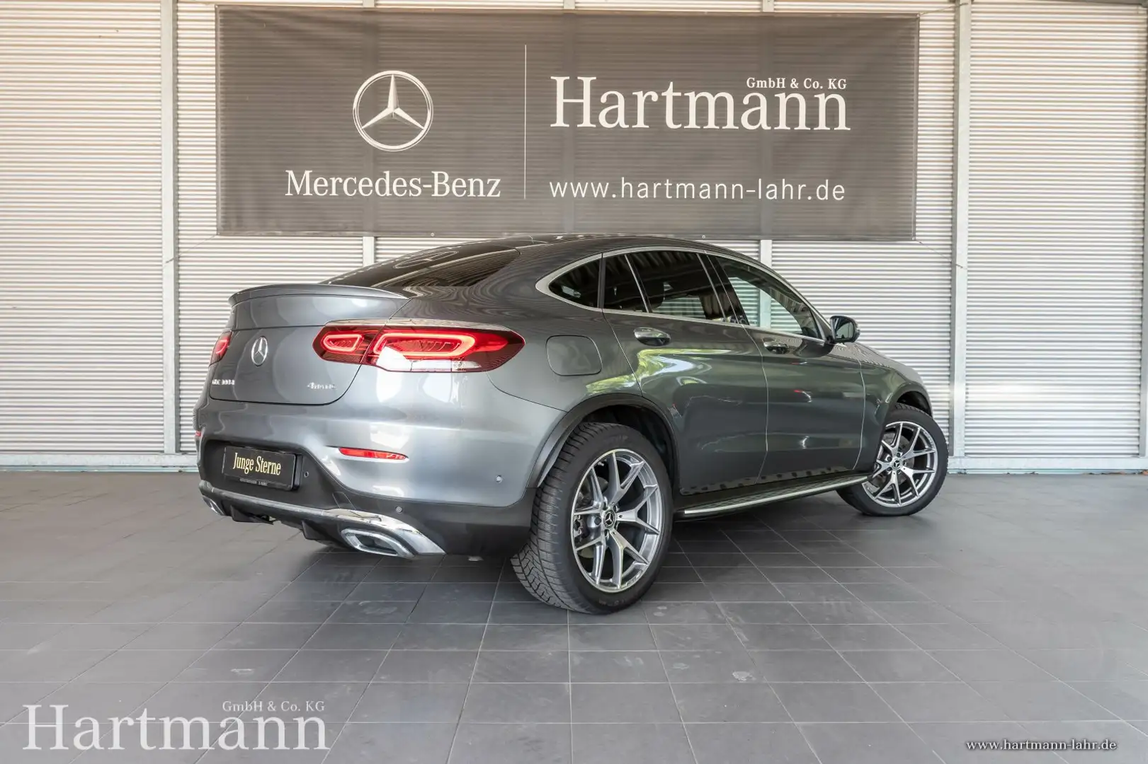 Mercedes-Benz GLC 300 GLC 300 d 4M Coupé AMG HUD SHD AirBody Leder LED Gris - 2