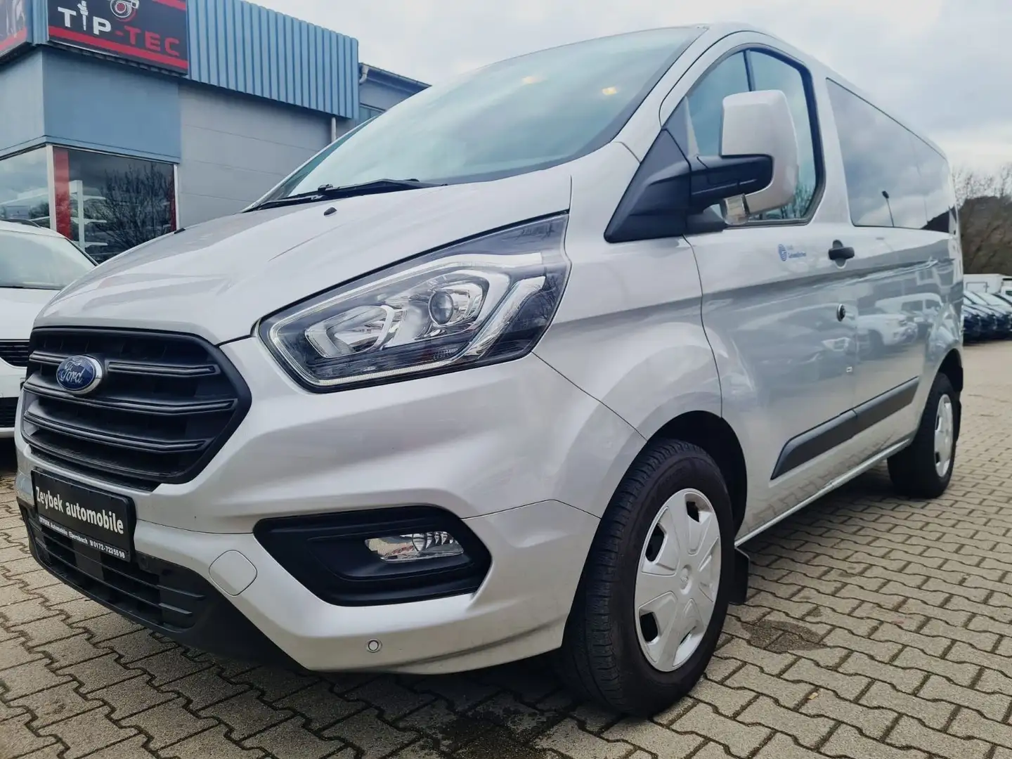 Ford Transit Custom 8 Sitze Doppelklima  PDC /AHK Silber - 1
