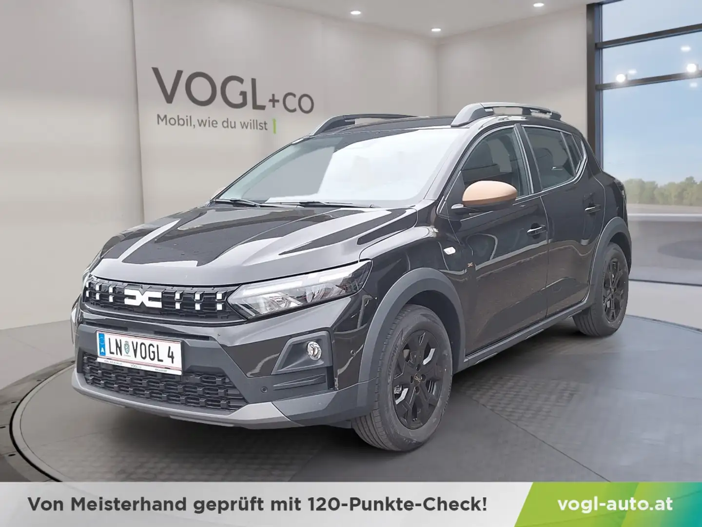 Dacia Sandero Stepway Extreme TCe 110PS Schwarz - 1