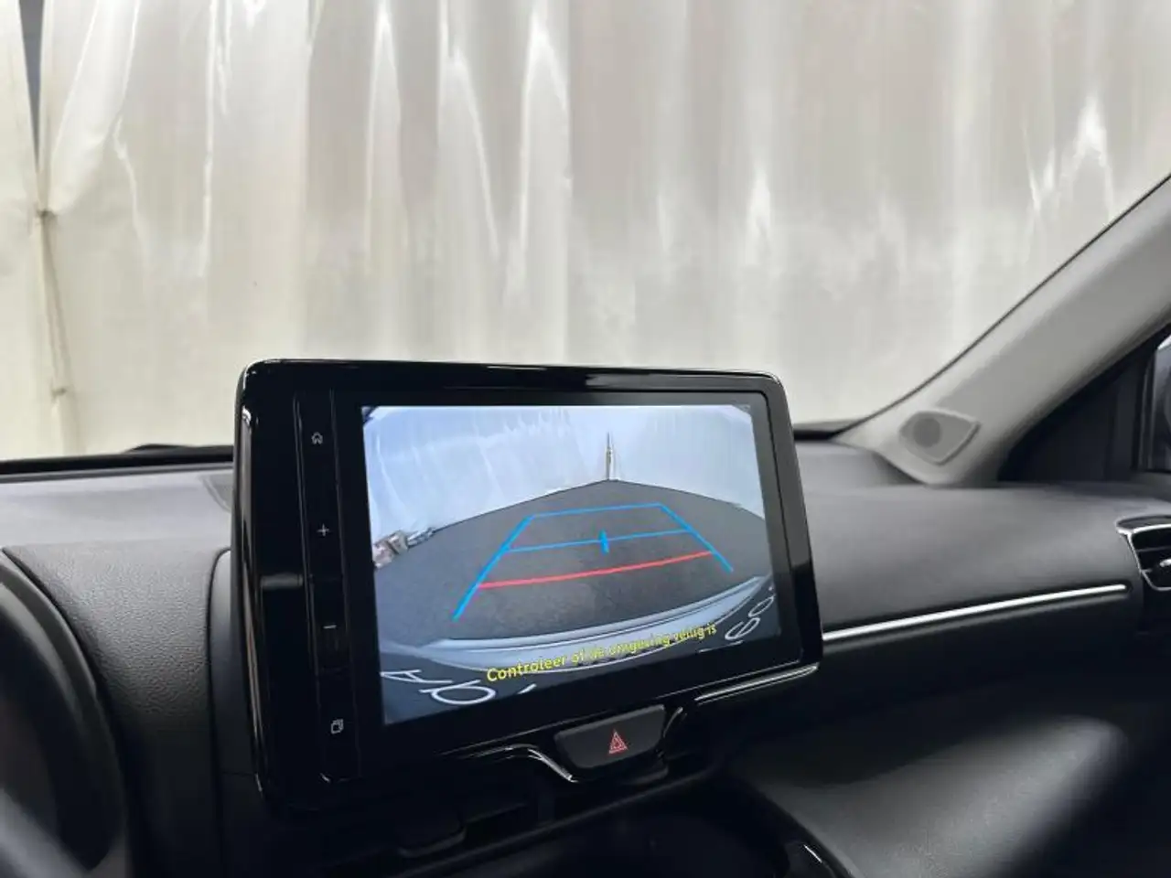 Toyota Yaris Cross 116hp HEV Dynamic carplay camera, миниатюра 23