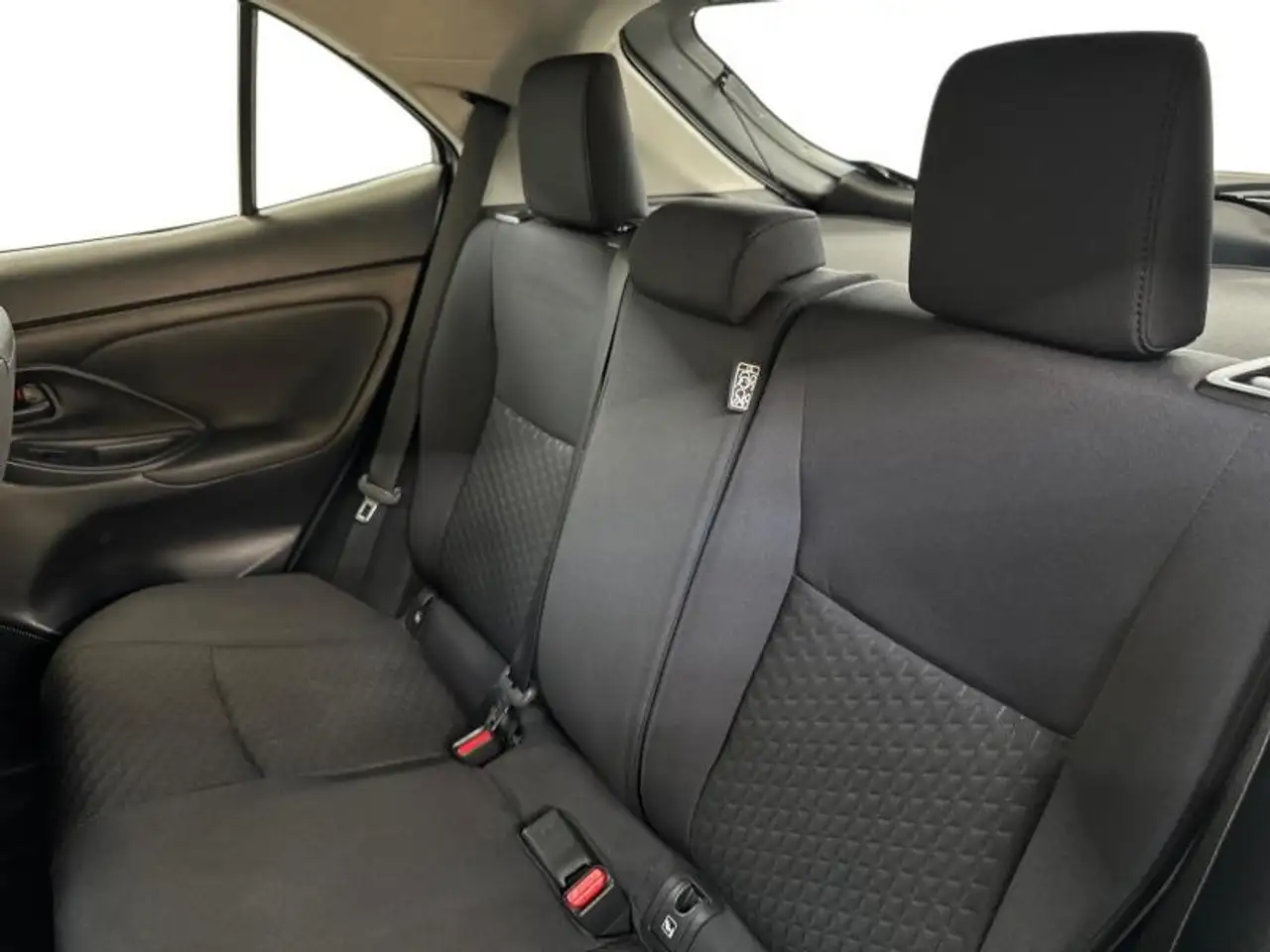 Toyota Yaris Cross 116hp HEV Dynamic carplay camera, миниатюра 10