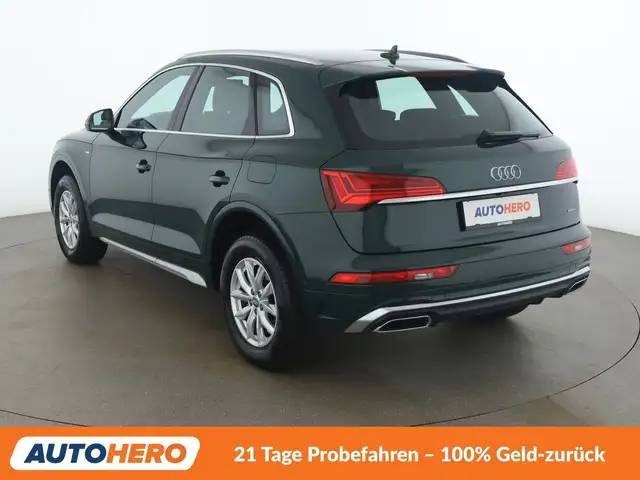 Audi Q5 view 4