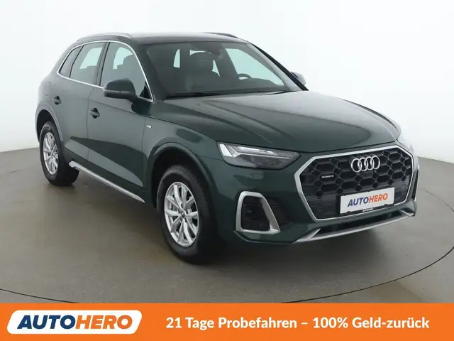 Audi Q5 view 8