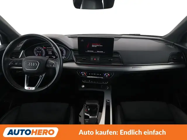 Audi Q5 view 13