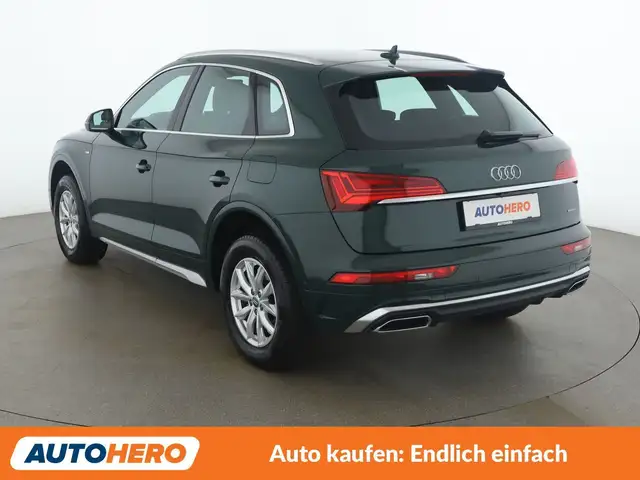 Audi Q5 view 4