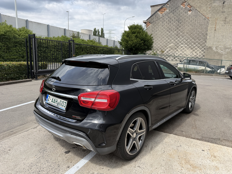 Mercedes-Benz GLA 200 GLA 200 *** PACK AMG *** — photo 12