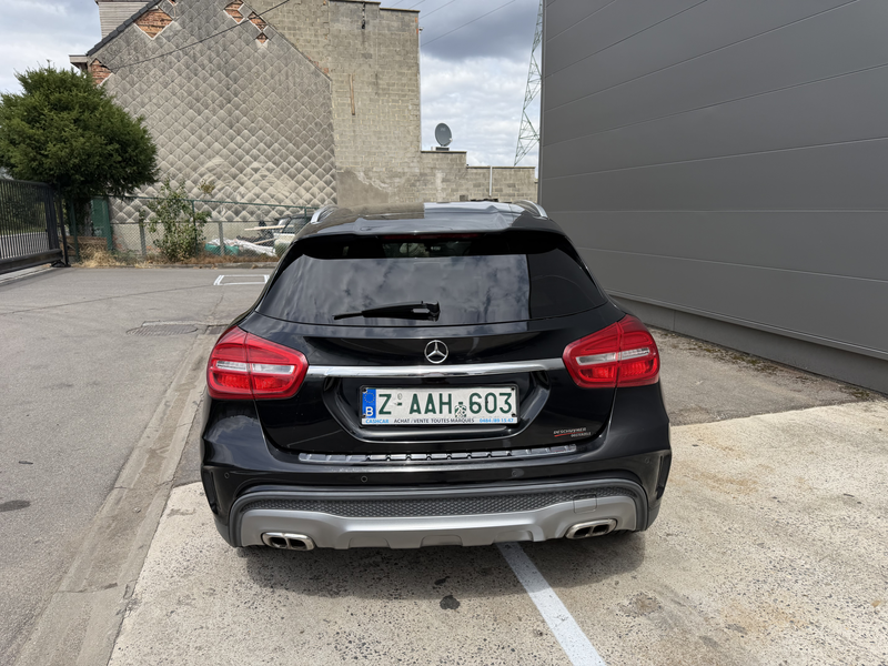 Mercedes-Benz GLA 200 GLA 200 *** PACK AMG *** — photo 11