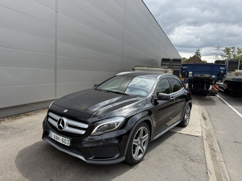 Mercedes-Benz GLA 200 GLA 200 *** PACK AMG *** — photo 3