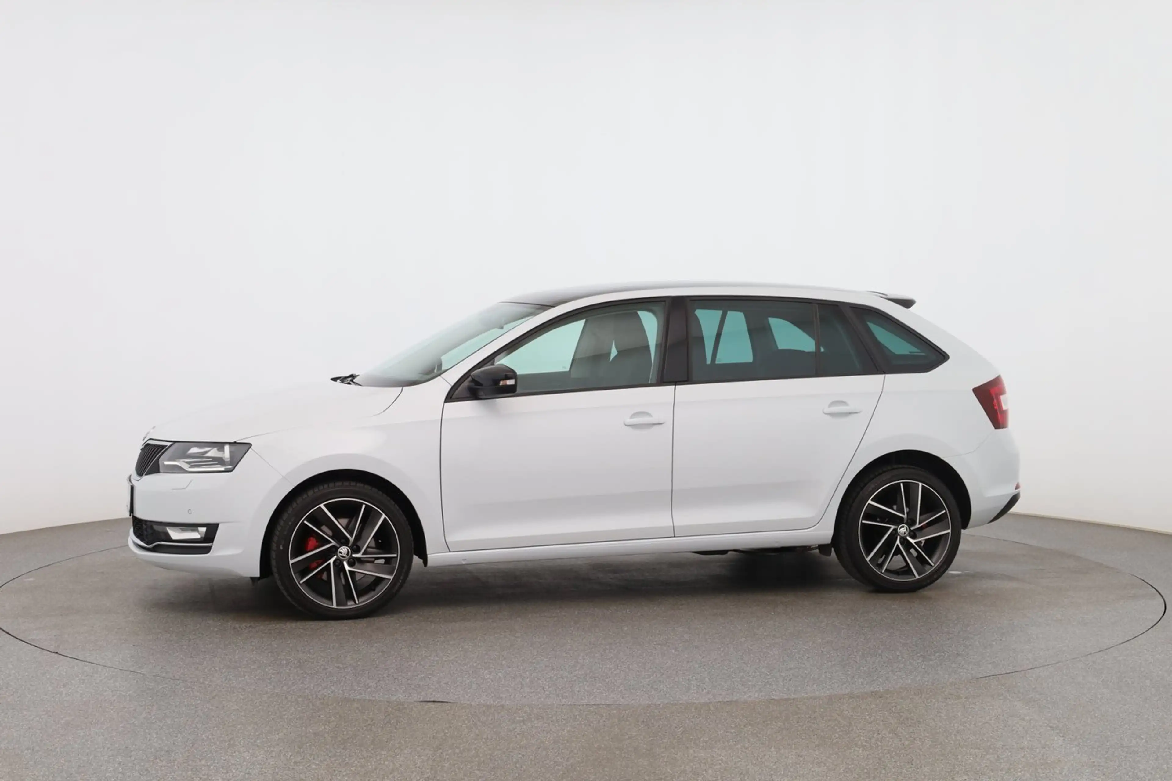 Skoda Rapid/Spaceback SPACEBACK Sport TSI DSG — photo 2
