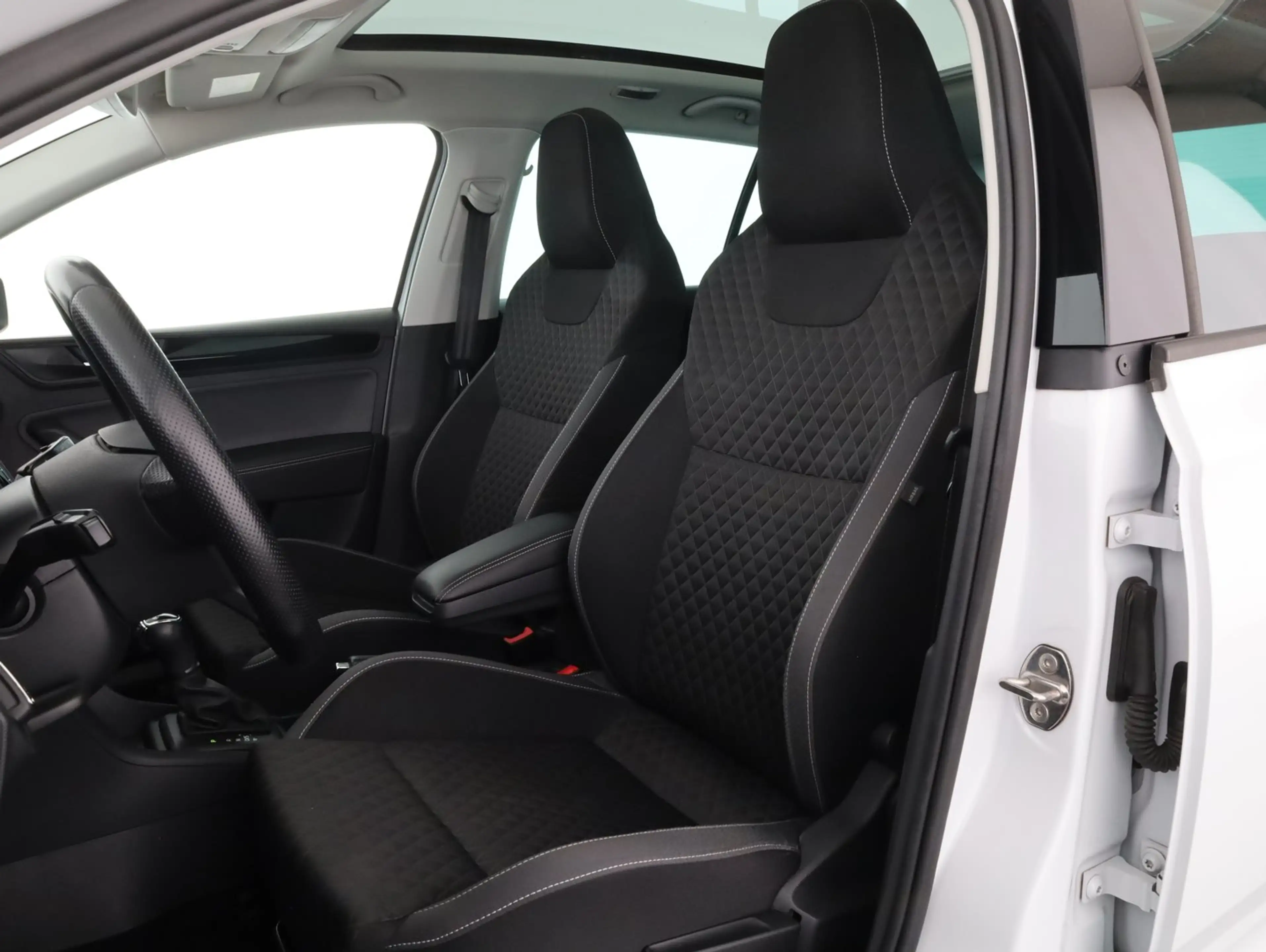 Skoda Rapid/Spaceback SPACEBACK Sport TSI DSG — photo 9