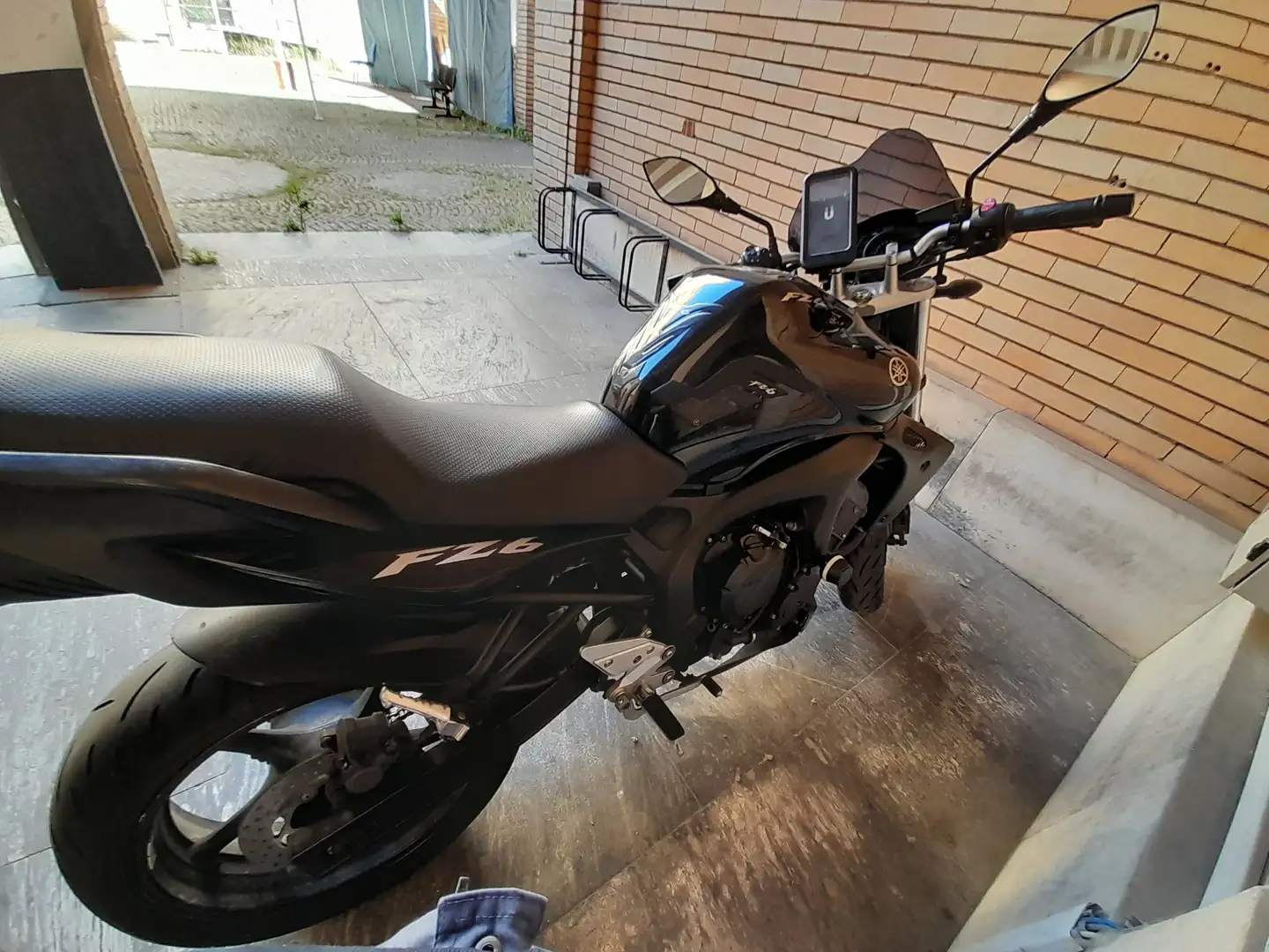 Yamaha FZ 6 Чорний - 2