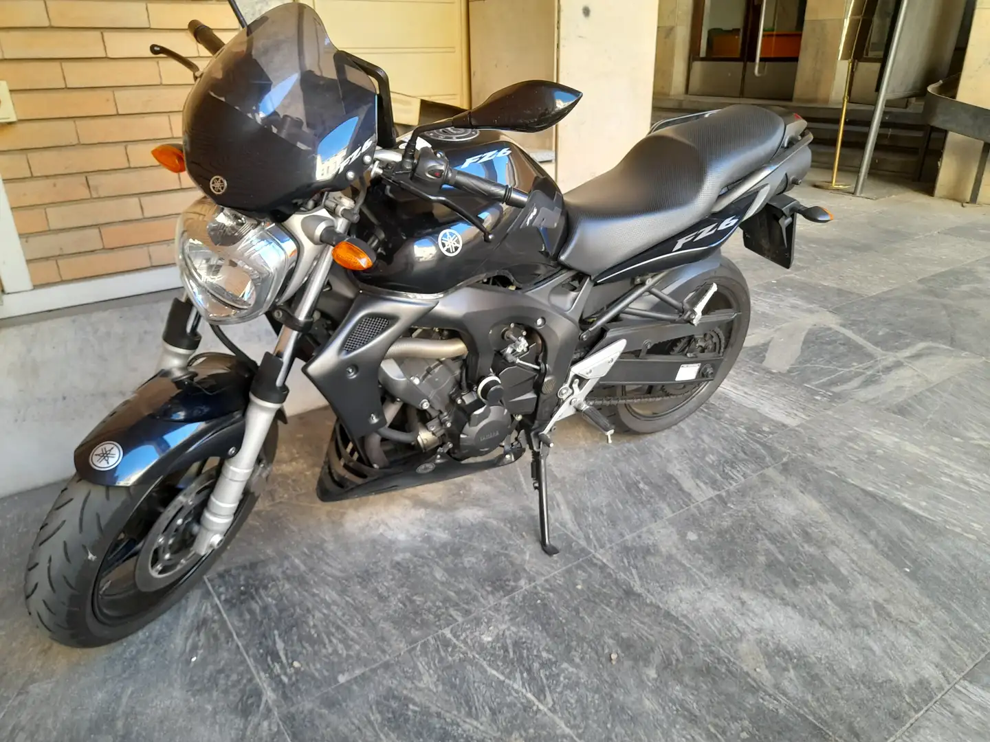 Yamaha FZ 6 Noir - 1