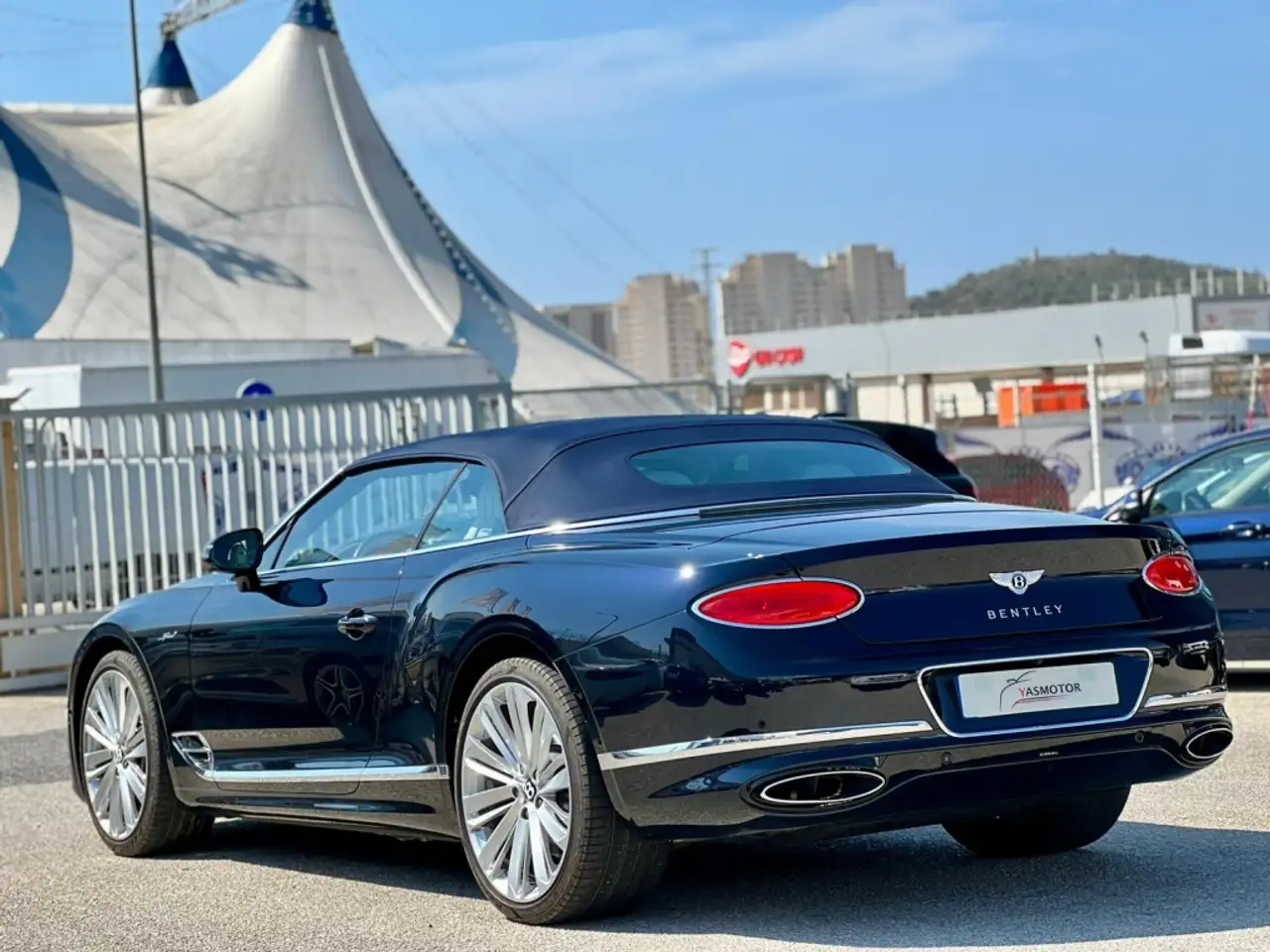 Bentley Continental GT 2022 — фото 10