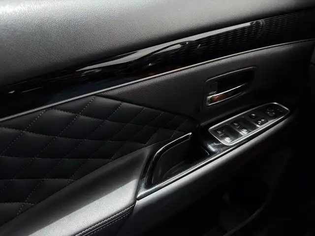 Mitsubishi Outlander view 15