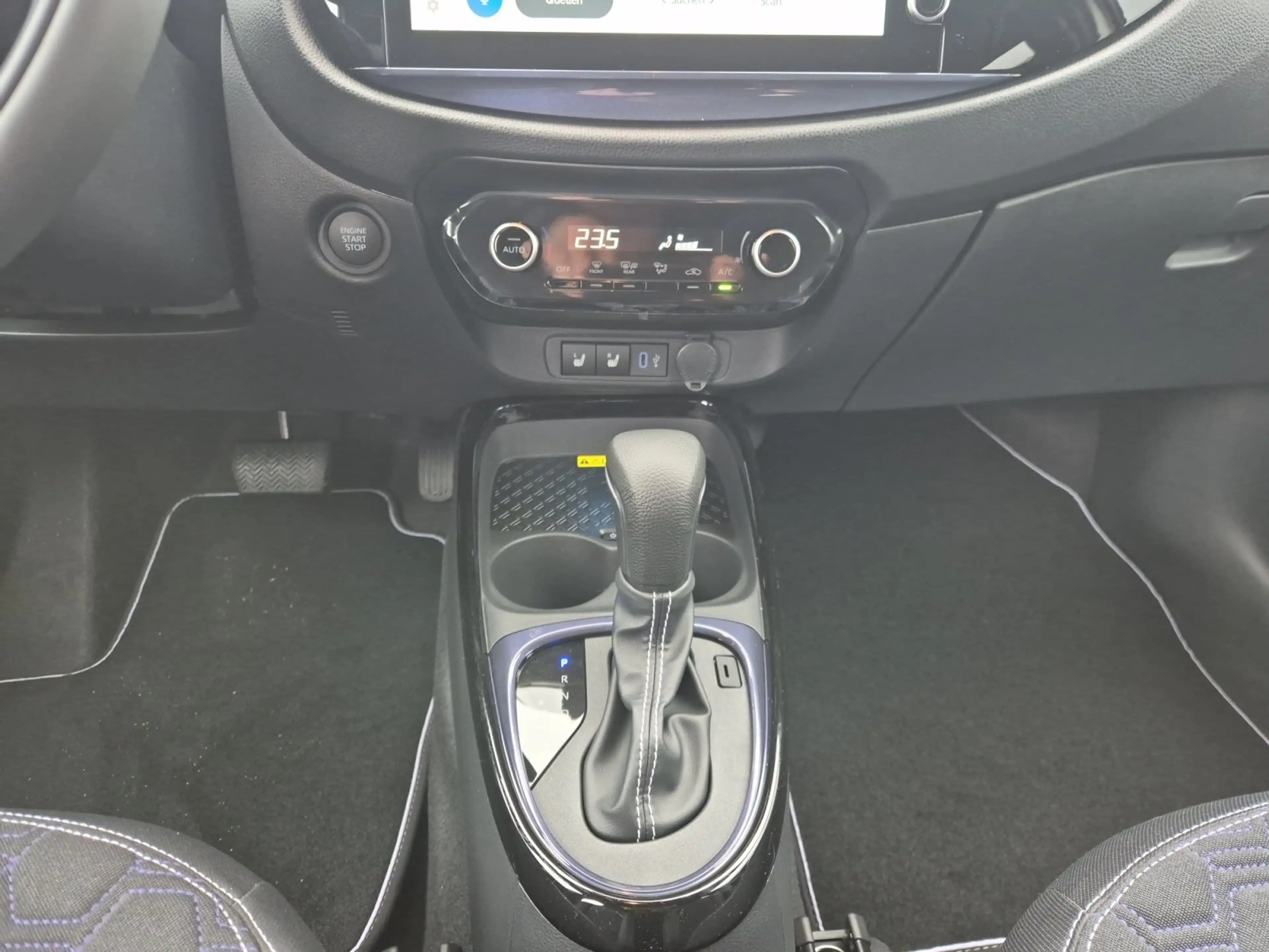 Toyota Aygo X JBL Edition *JBL Soundsystem*NAVI*SHZ*LED — photo 12
