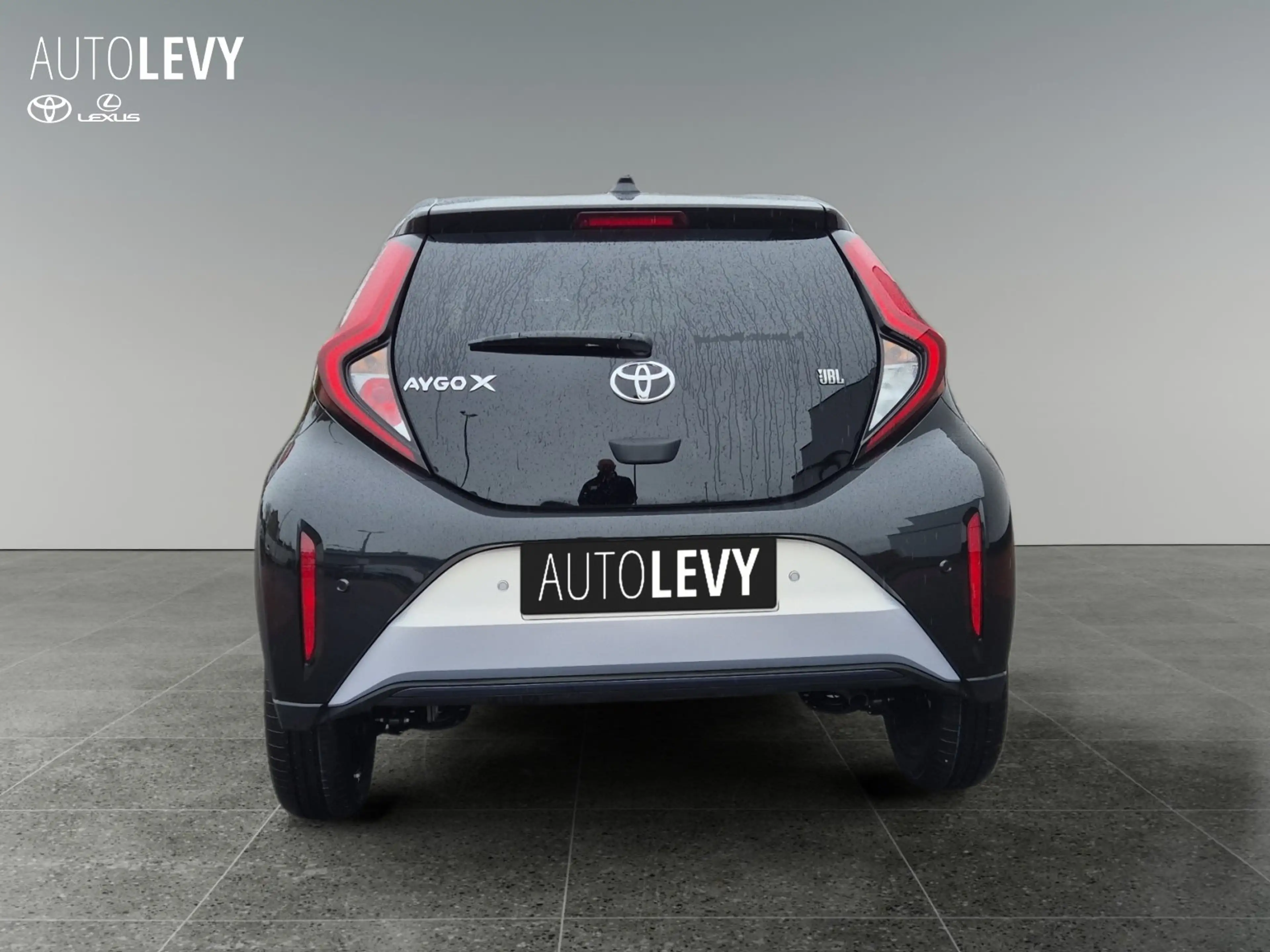 Toyota Aygo X JBL Edition *JBL Soundsystem*NAVI*SHZ*LED — photo 5