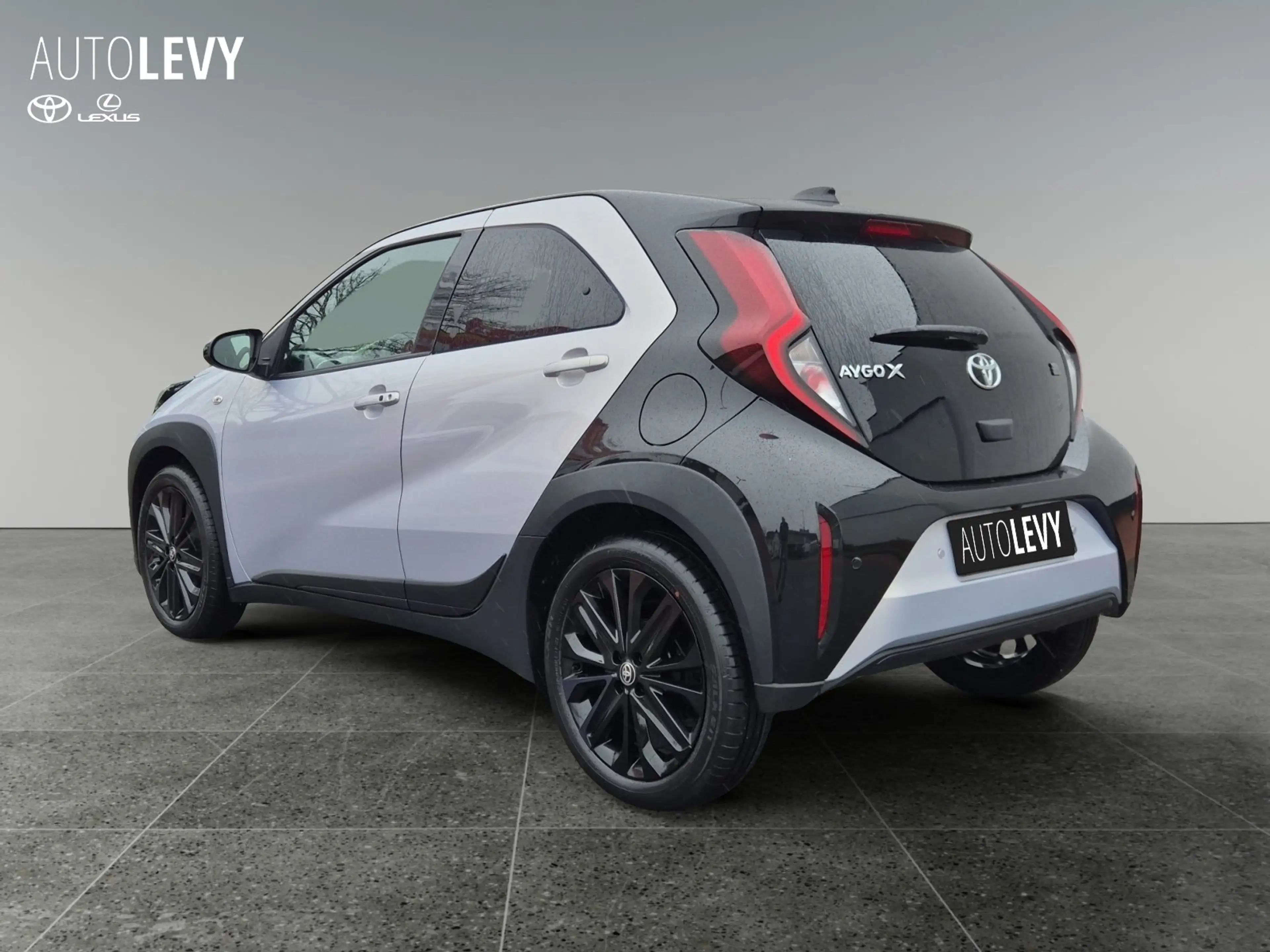Toyota Aygo X JBL Edition *JBL Soundsystem*NAVI*SHZ*LED — photo 4