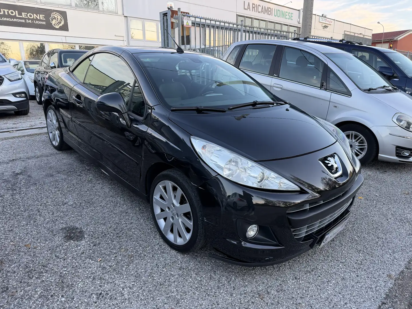 Peugeot 207 CC 1.6 hdi CABRIO Nero - 1