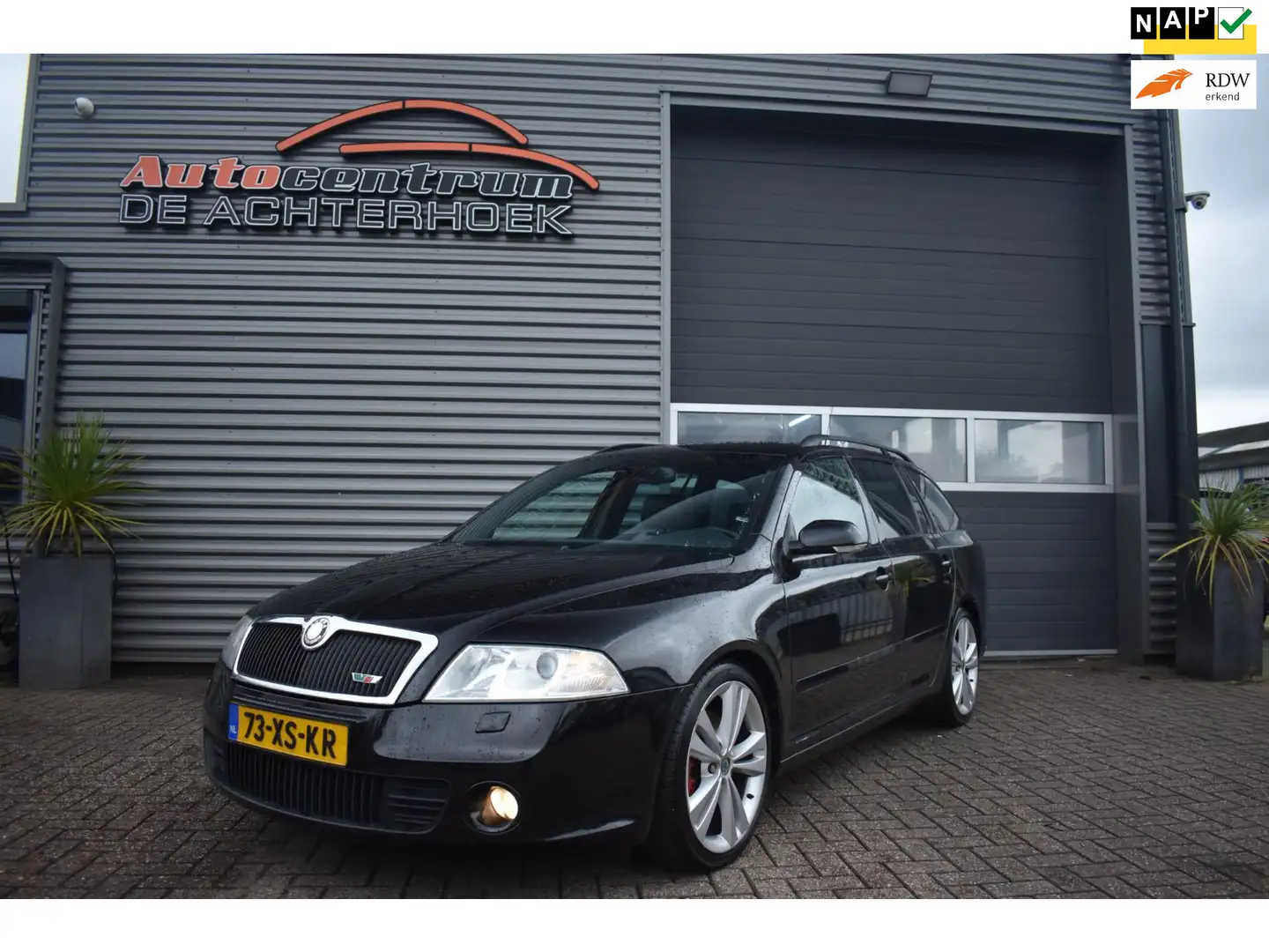 Skoda Octavia Combi 2.0 TFSI RS Airco / Cruise / Trekhaak!!! Schwarz - 1