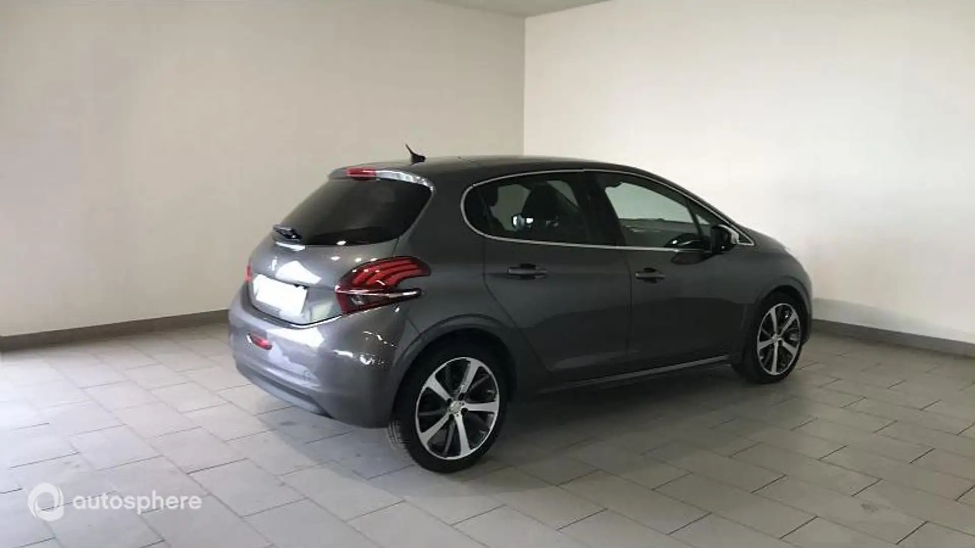 Peugeot 208 1.2 PureTech 110ch Féline S\u0026S EAT6 5cv 5p - 2